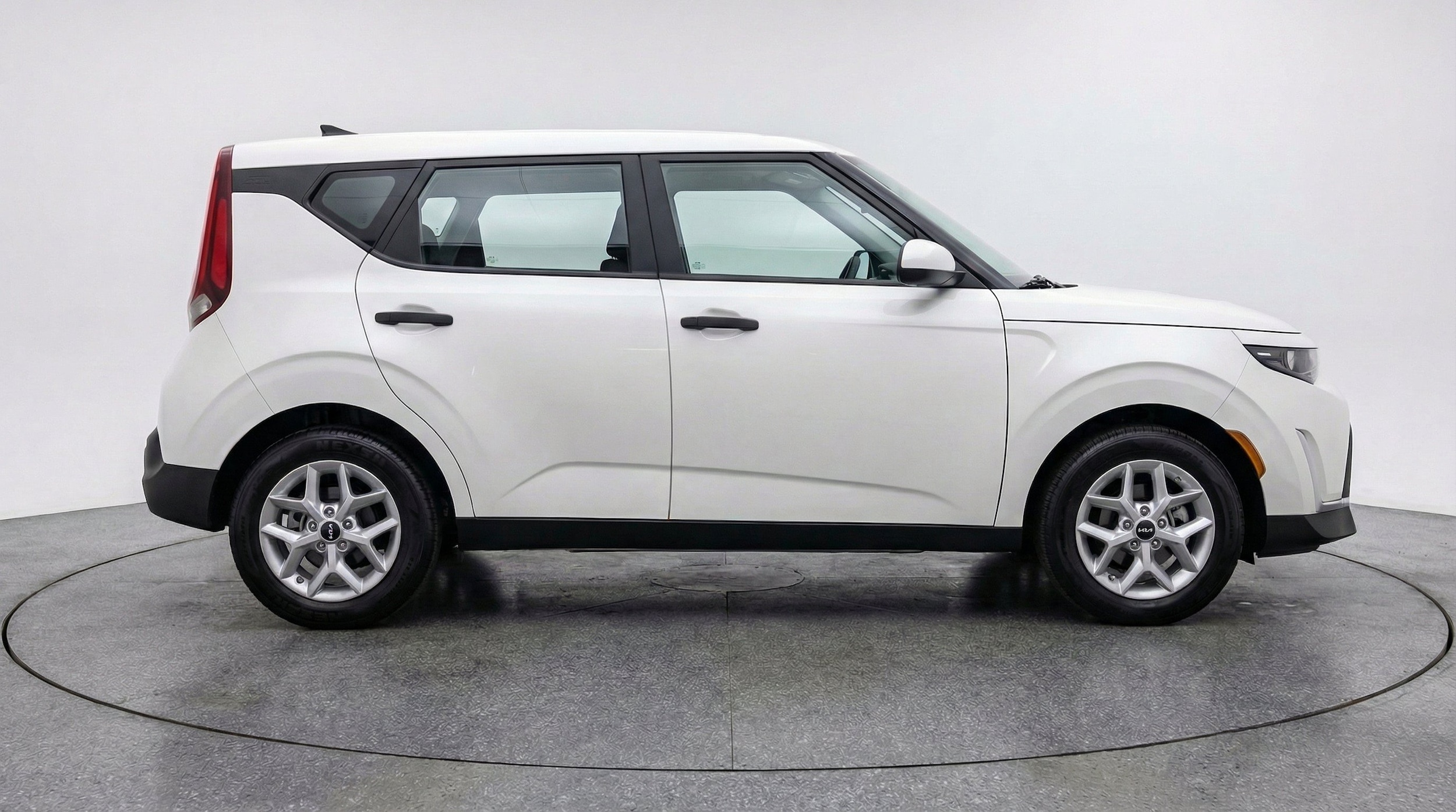 Thumbnail: 2025 Kia Soul - 11