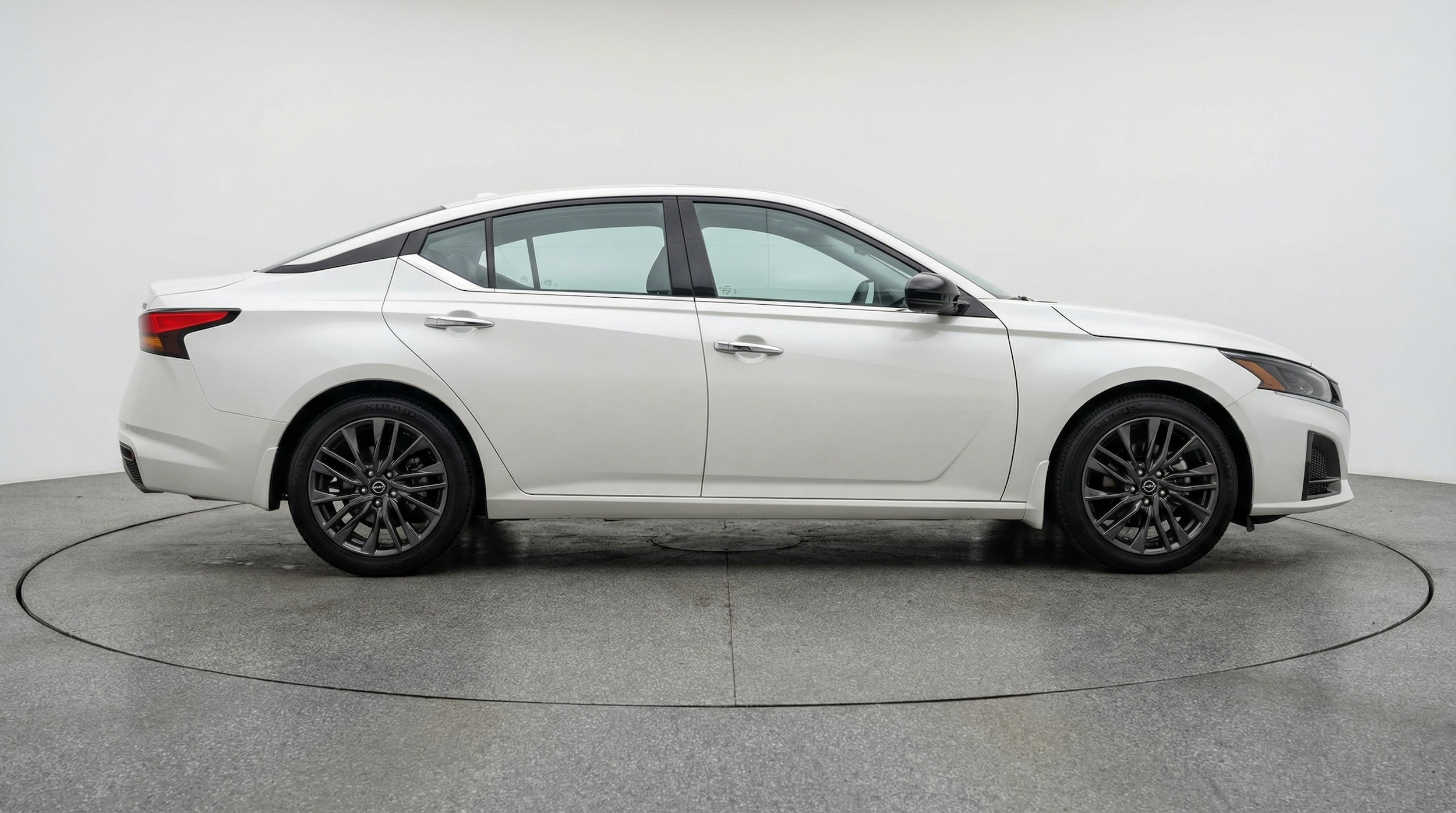 Thumbnail: 2025 Nissan Altima - 8