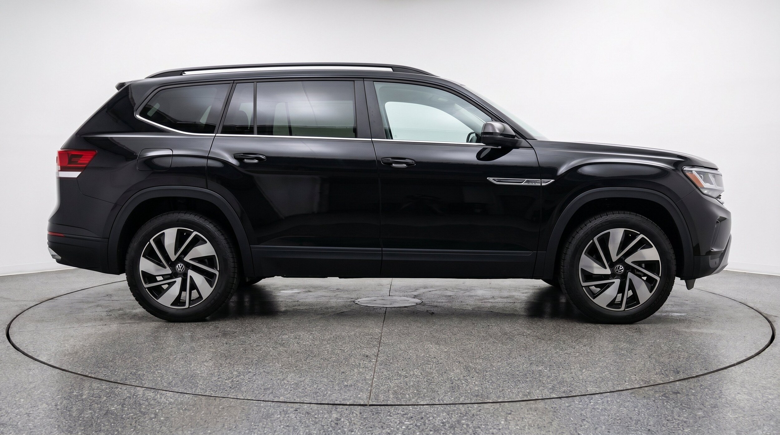 Thumbnail: 2026 Volkswagen Atlas - 10