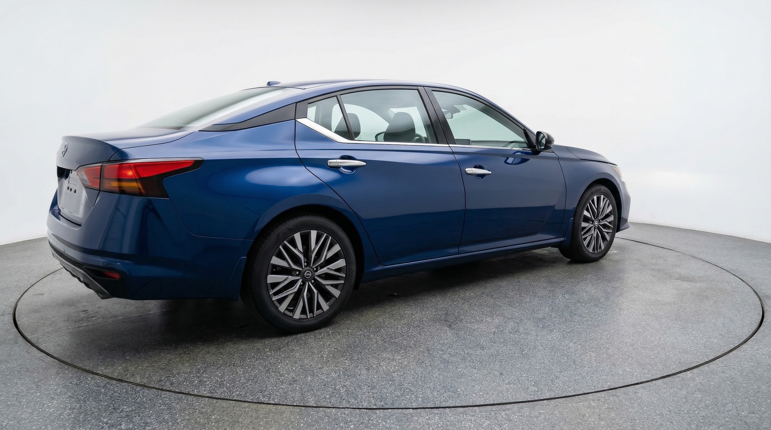 Thumbnail: 2025 Nissan Altima - 7