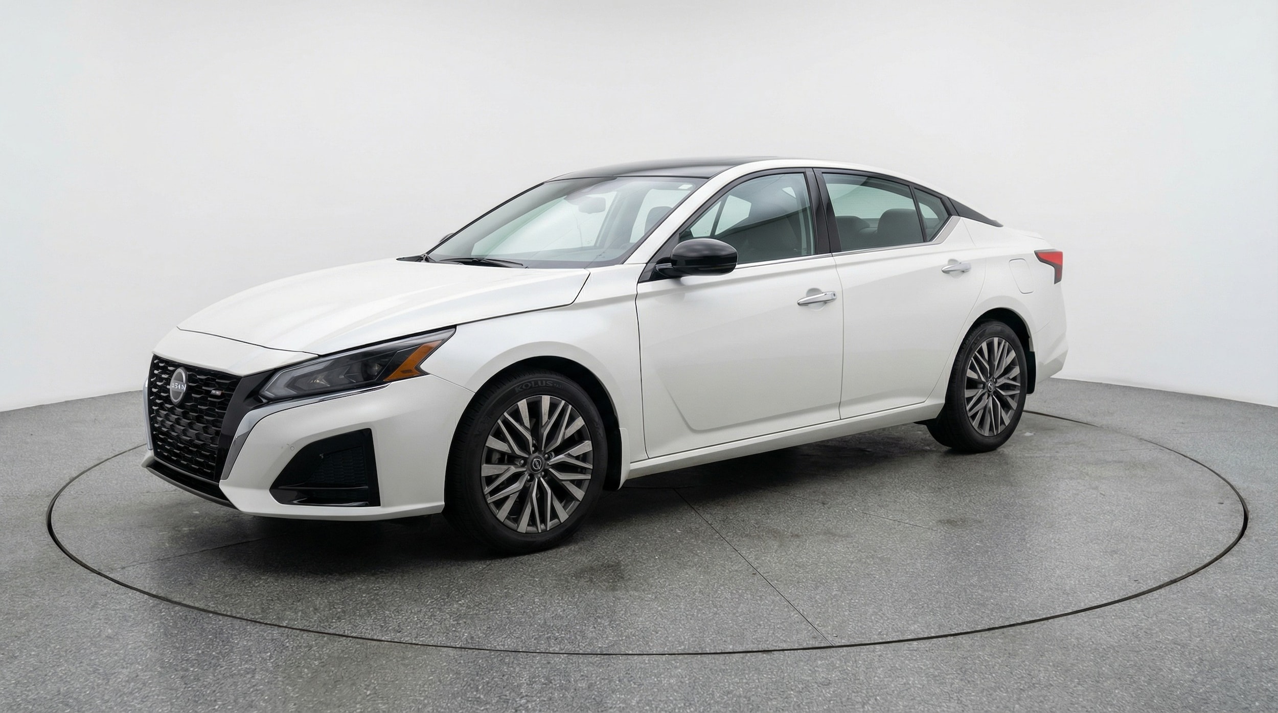 Thumbnail: 2025 Nissan Altima - 3