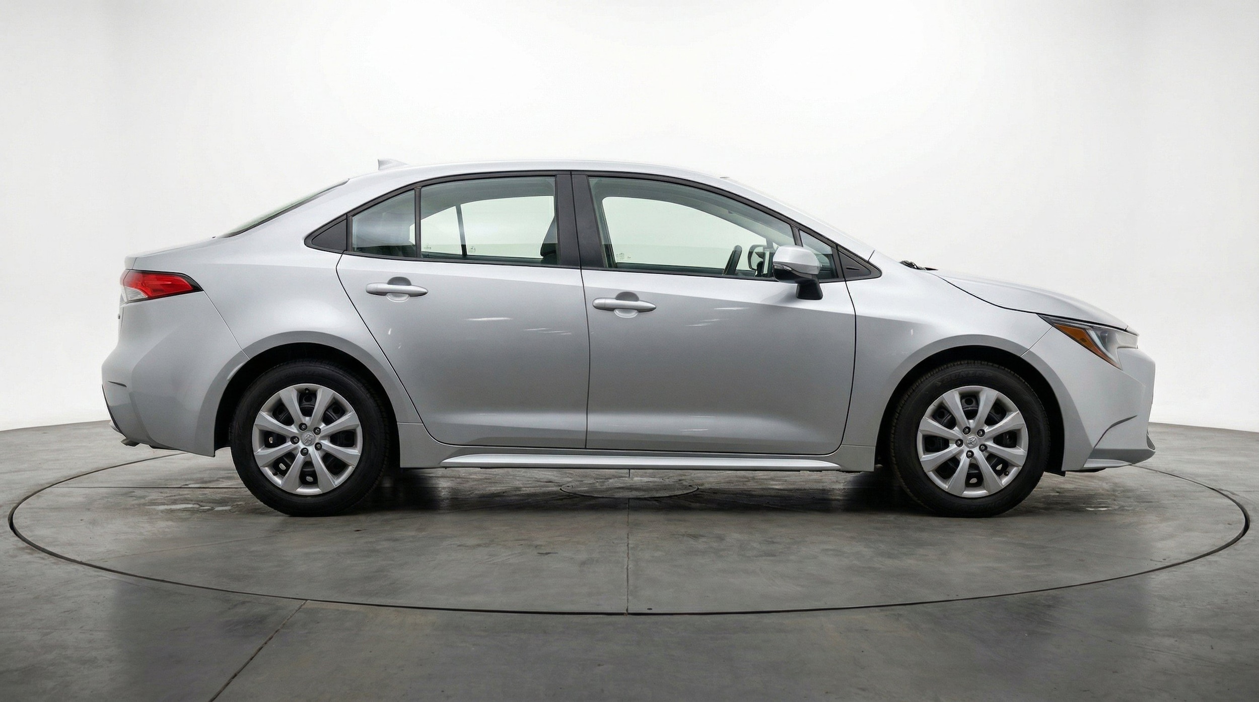Thumbnail: 2025 Toyota Corolla - 11