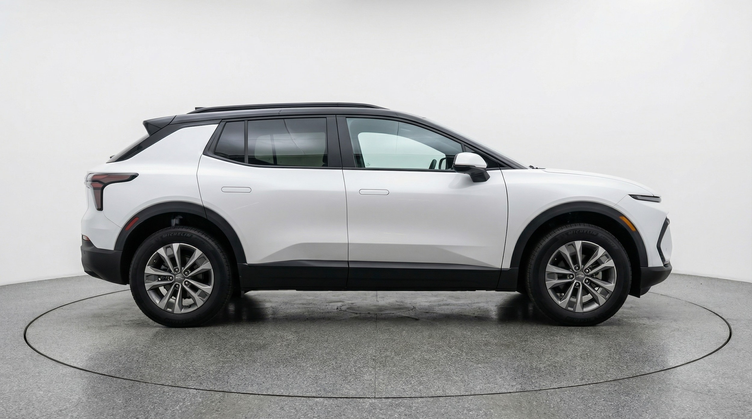 Thumbnail: 2025 Chevrolet Equinox - 8