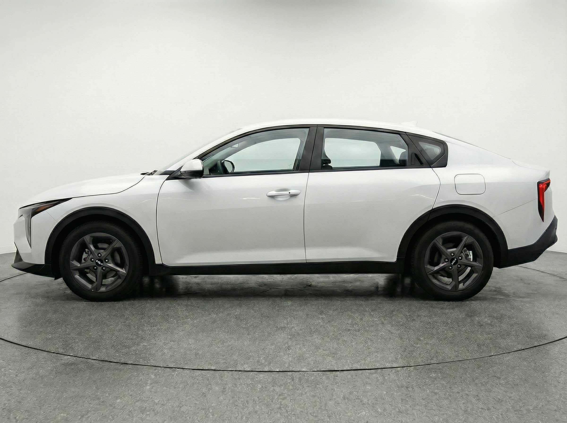 Thumbnail: 2025 Kia K4 - 4