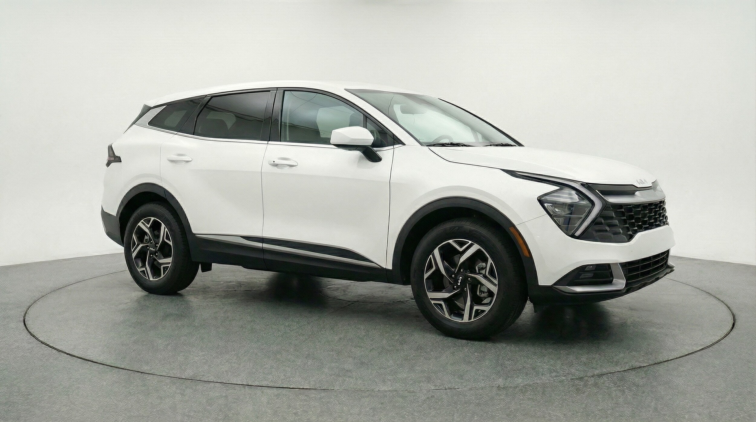 Thumbnail: 2025 Kia Sportage - 1