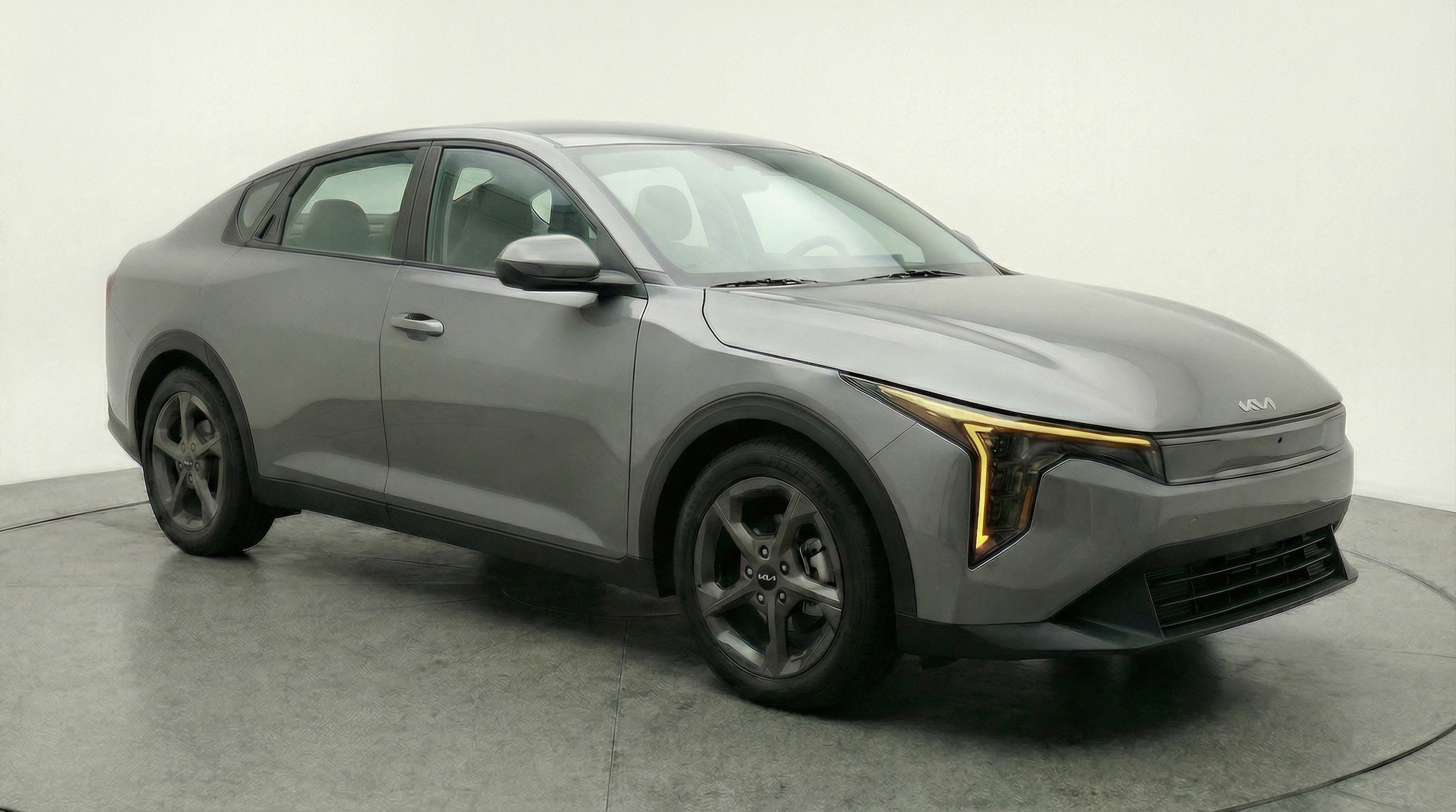 Thumbnail: 2025 Kia K4 - 1