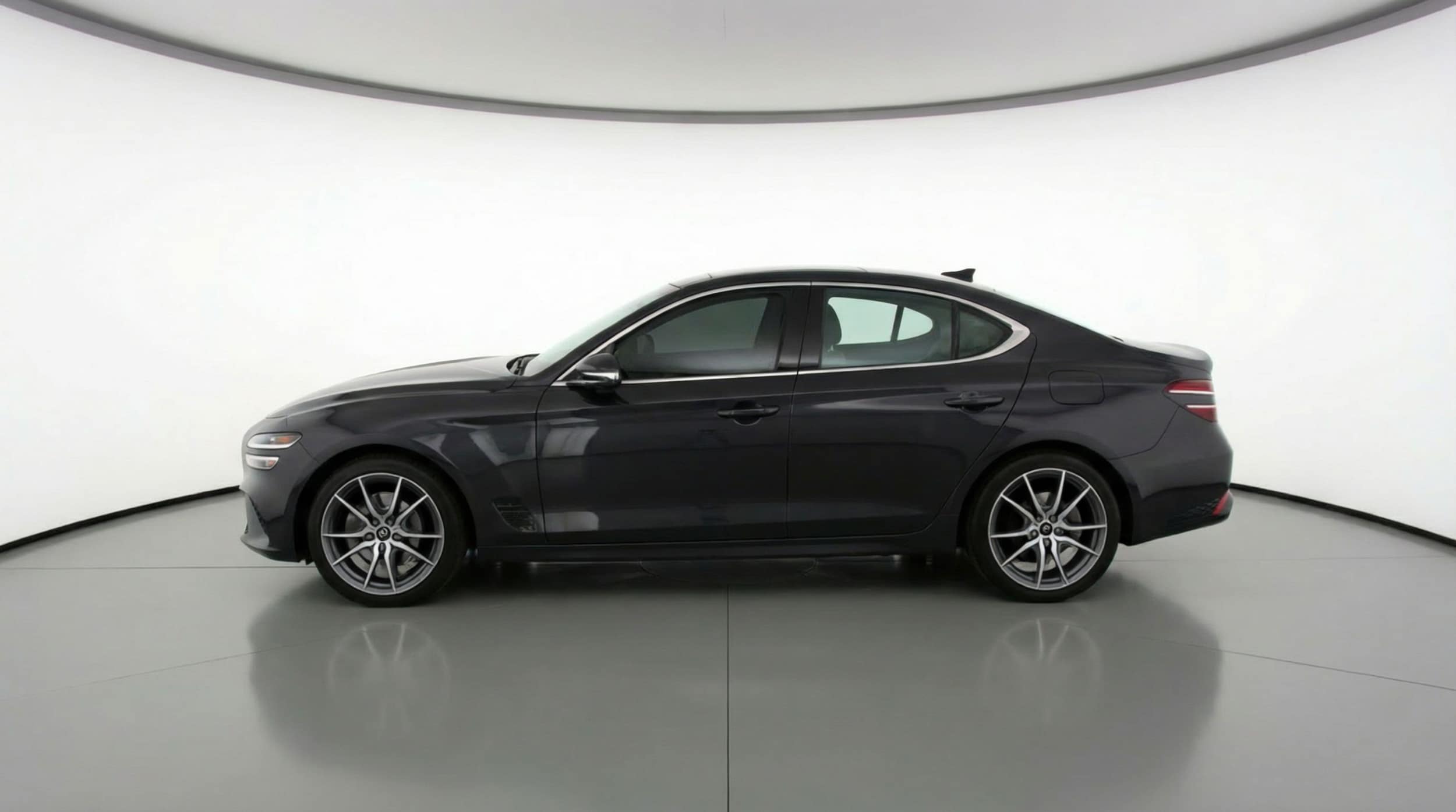 Thumbnail: 2025 Genesis G70 - 4