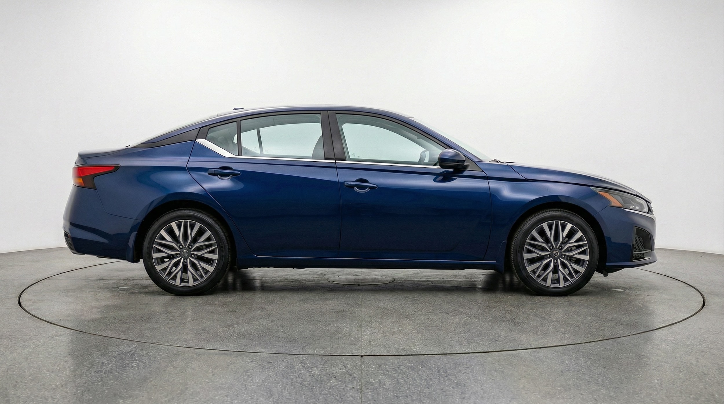 Thumbnail: 2025 Nissan Altima - 8