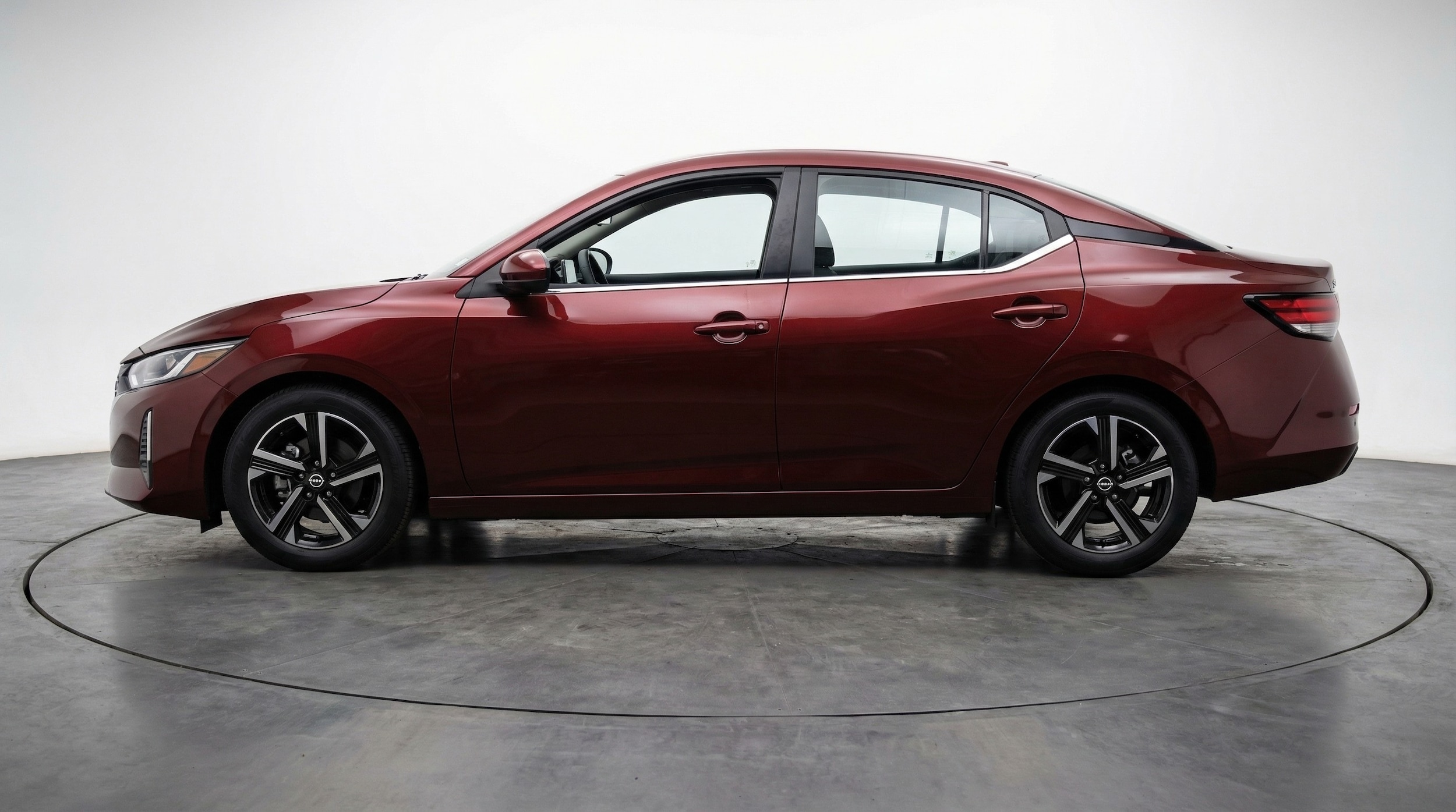 Thumbnail: 2025 Nissan Sentra - 4