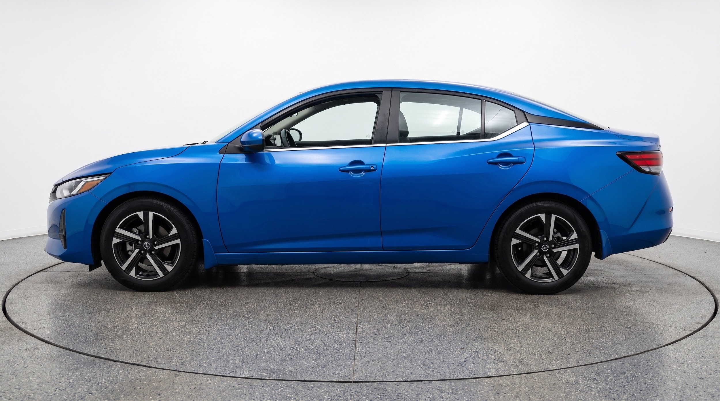 Thumbnail: 2025 Nissan Sentra - 5