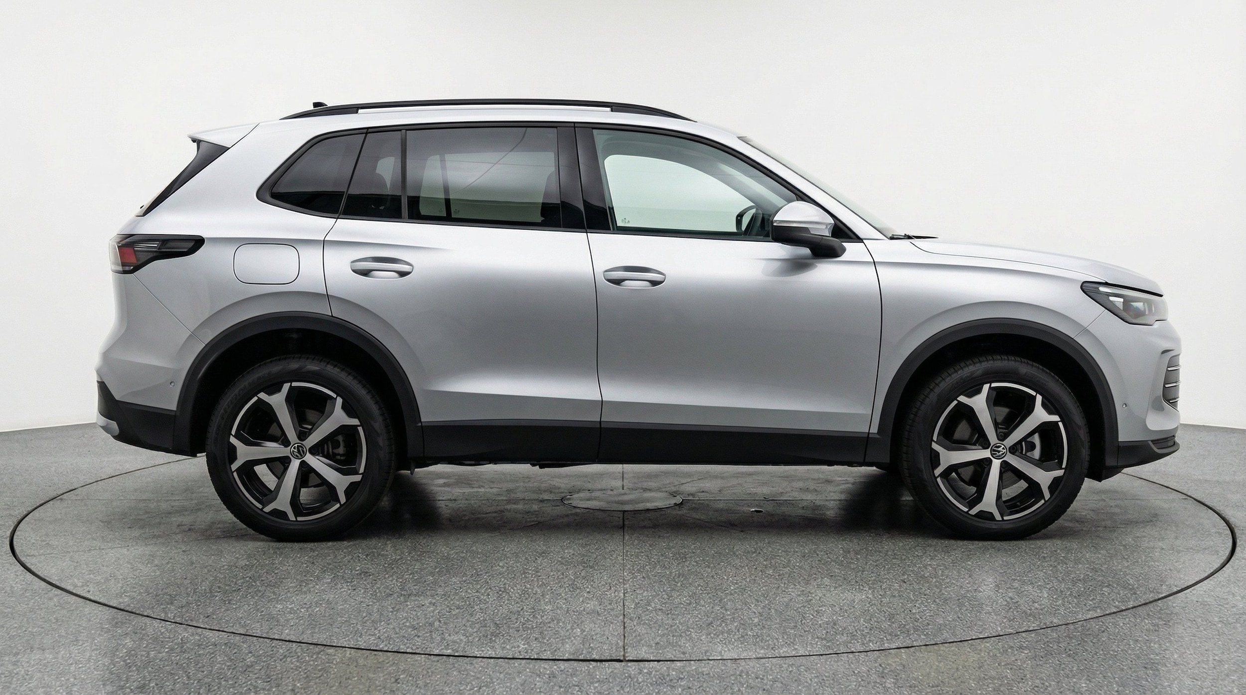 Thumbnail: 2026 Volkswagen Tiguan - 10