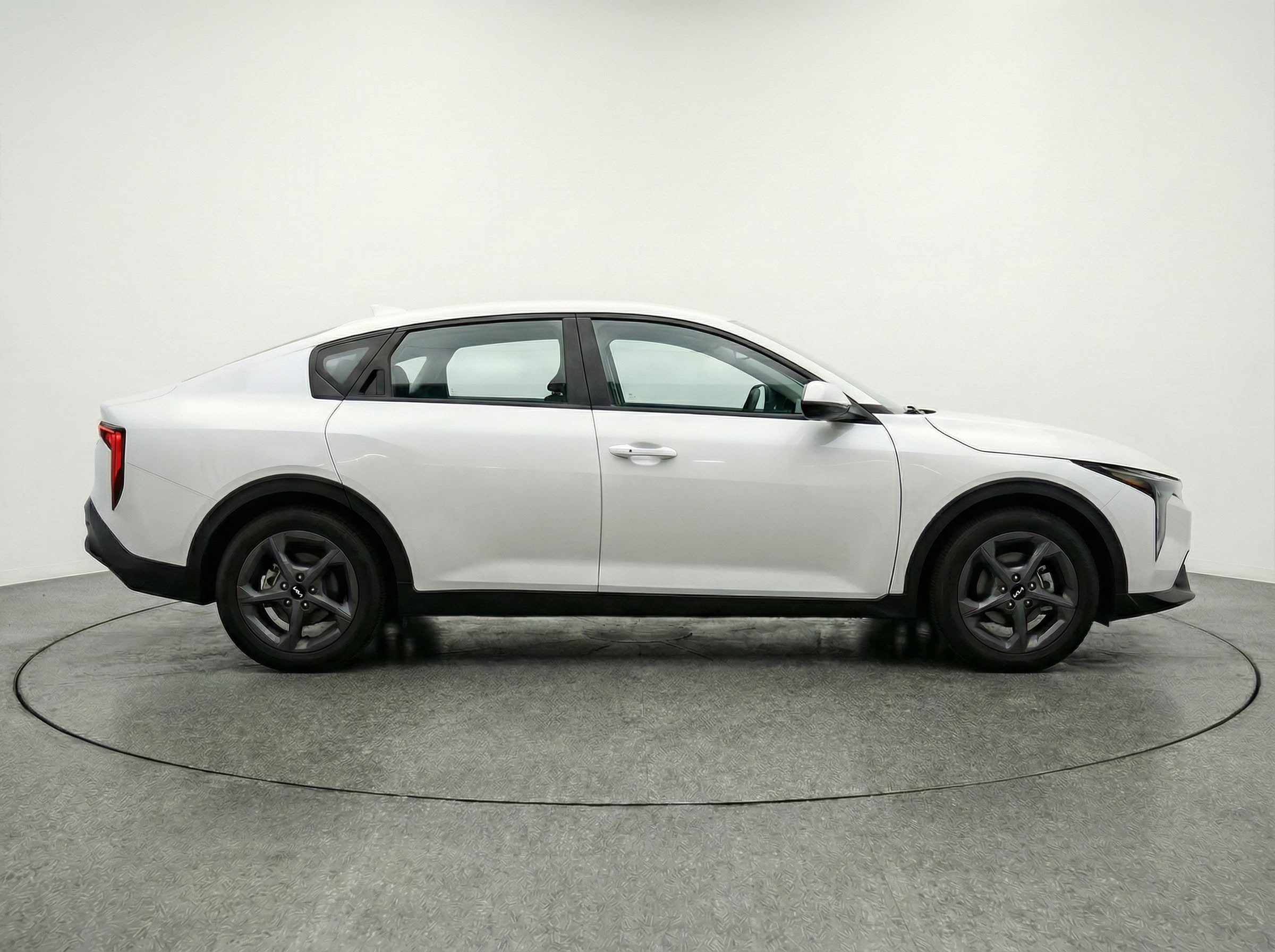 Thumbnail: 2025 Kia K4 - 4