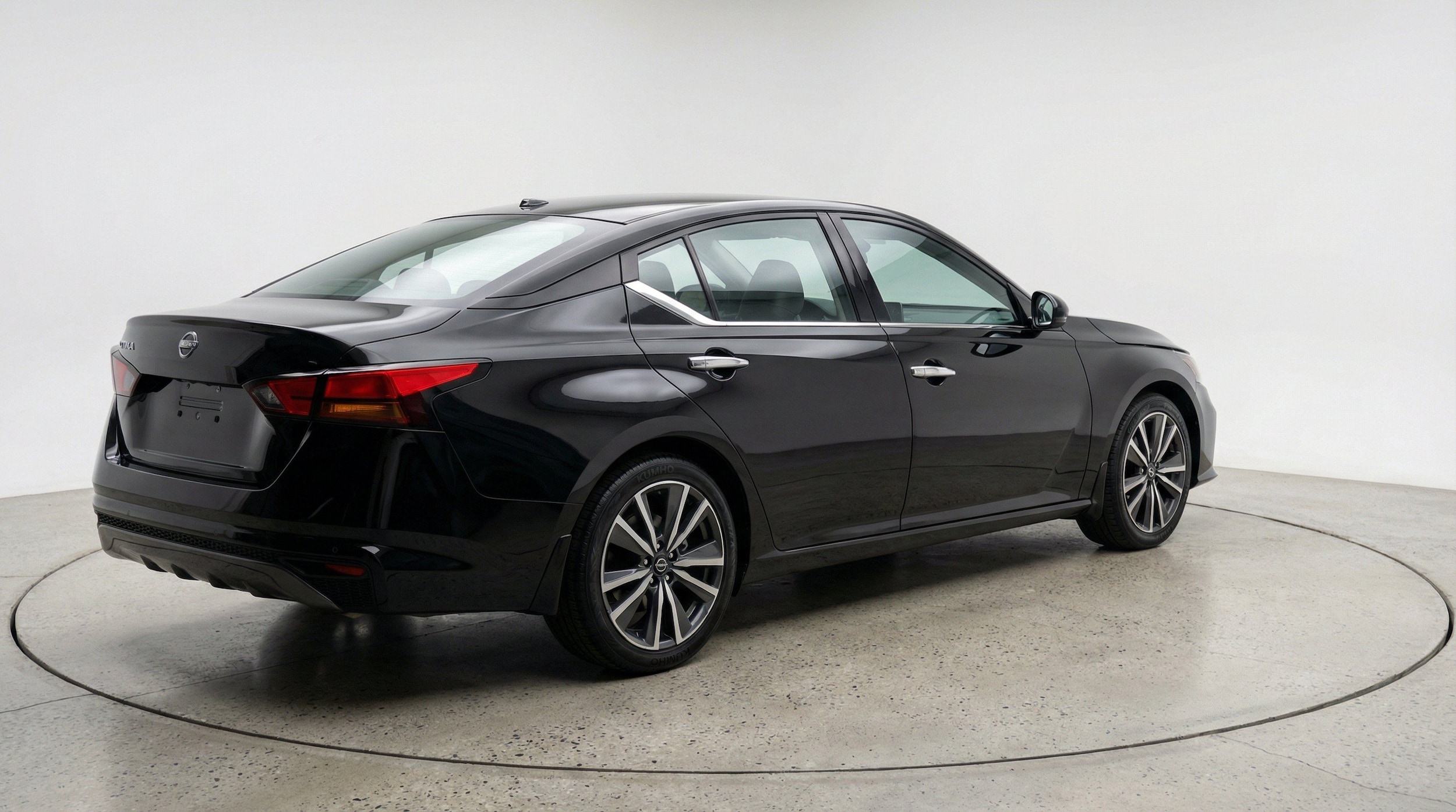 Thumbnail: 2025 Nissan Altima - 9