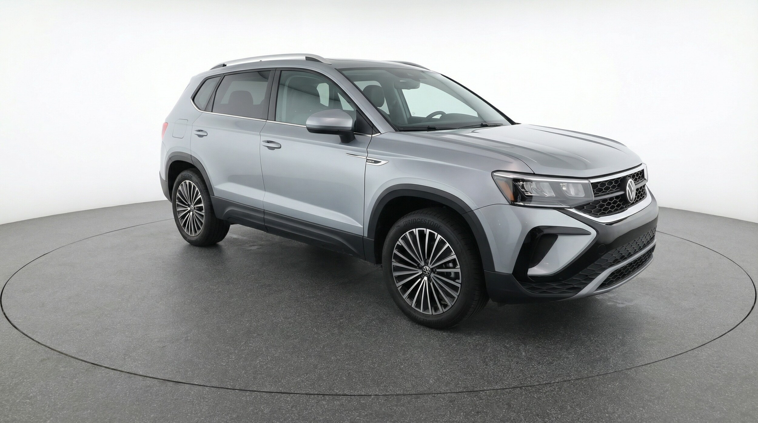 Thumbnail: 2025 Volkswagen Taos - 1