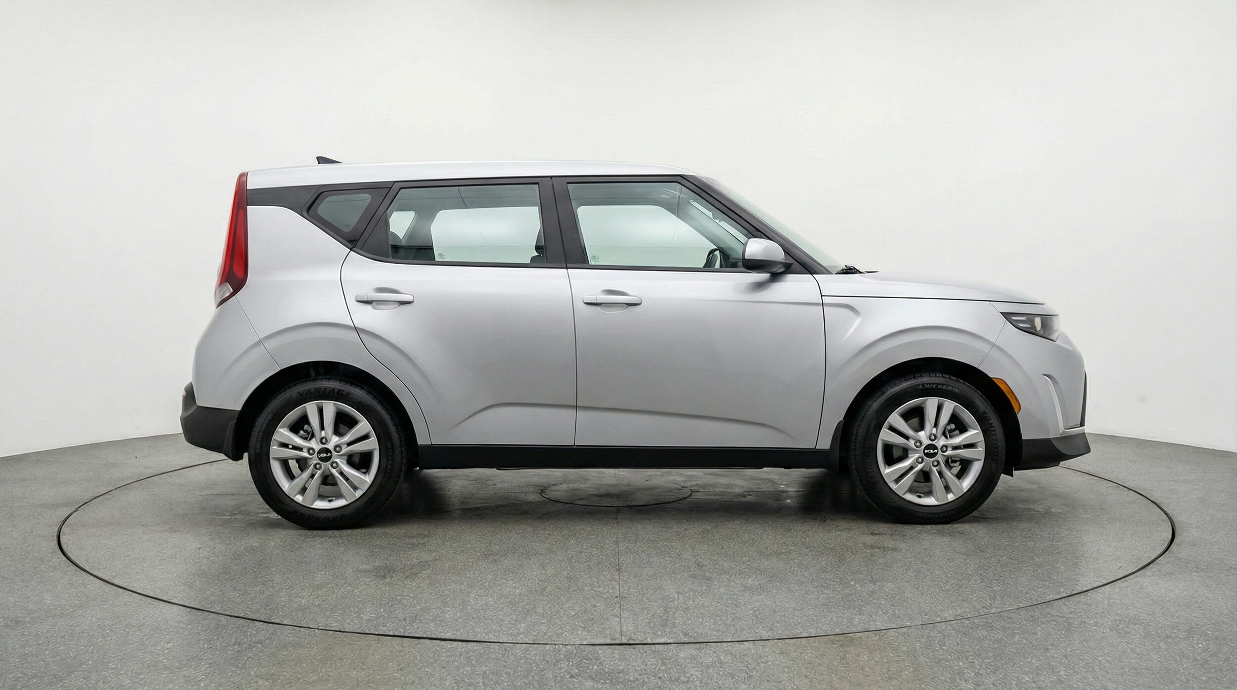 Thumbnail: 2025 Kia Soul - 8