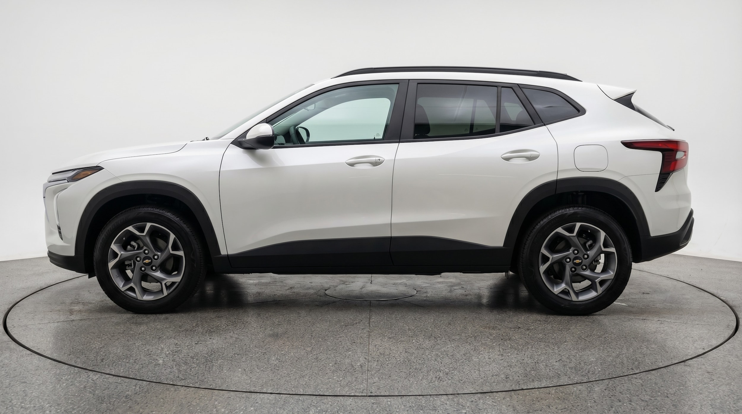 Thumbnail: 2025 Chevrolet Trax - 4