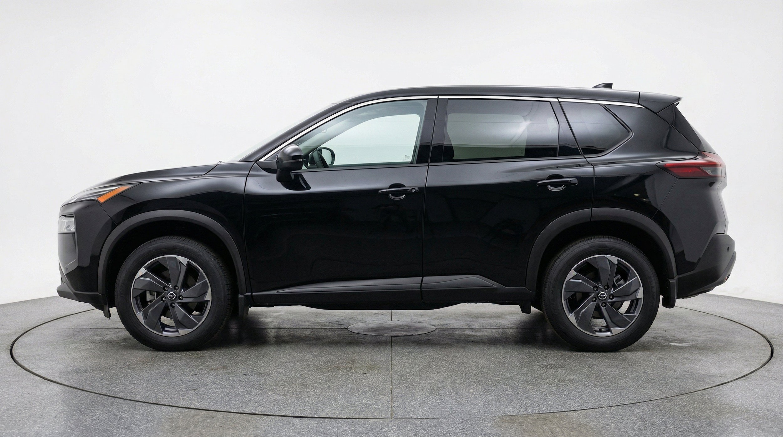 Thumbnail: 2025 Nissan Rogue - 5