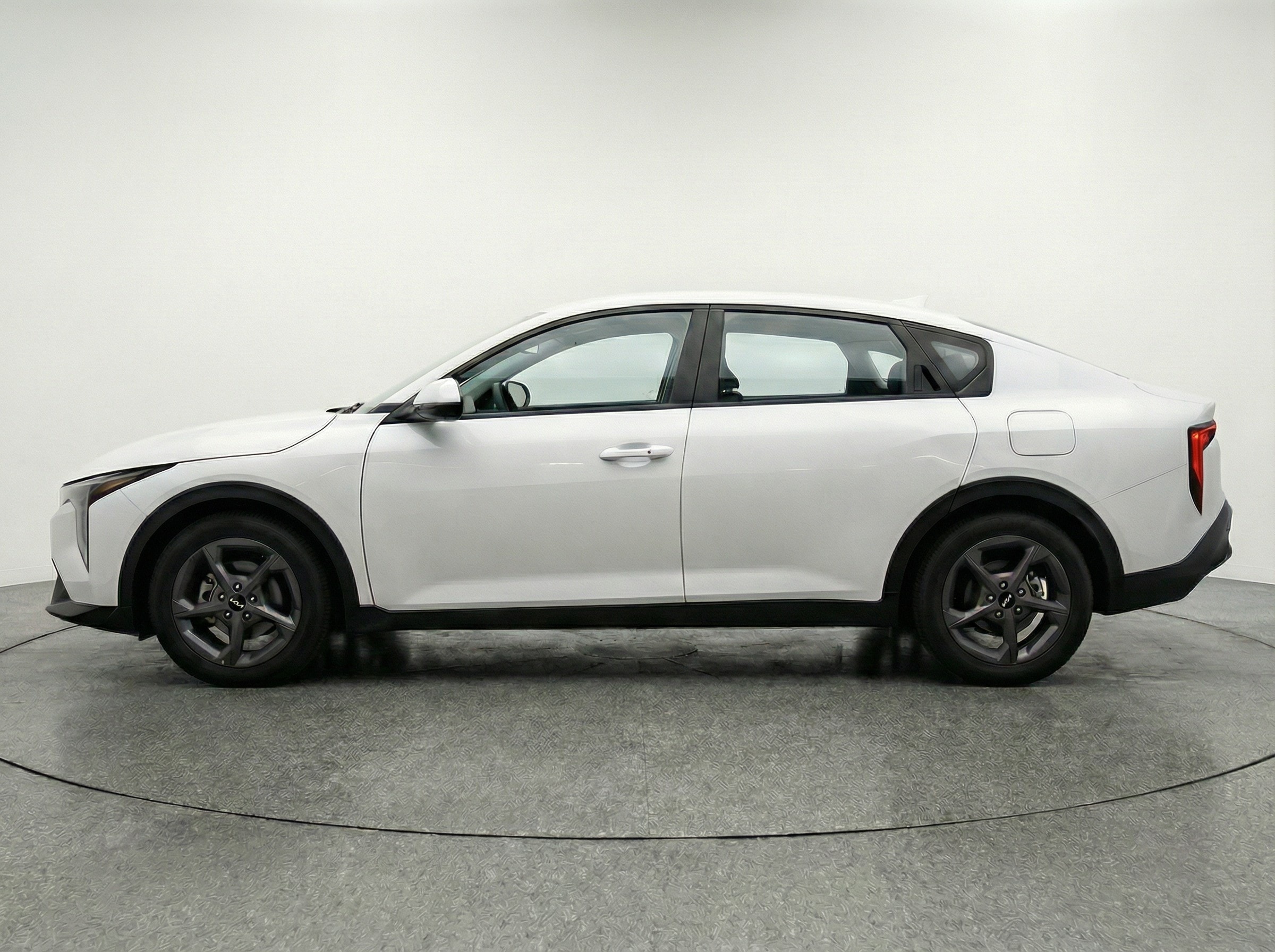 Thumbnail: 2025 Kia K4 - 4