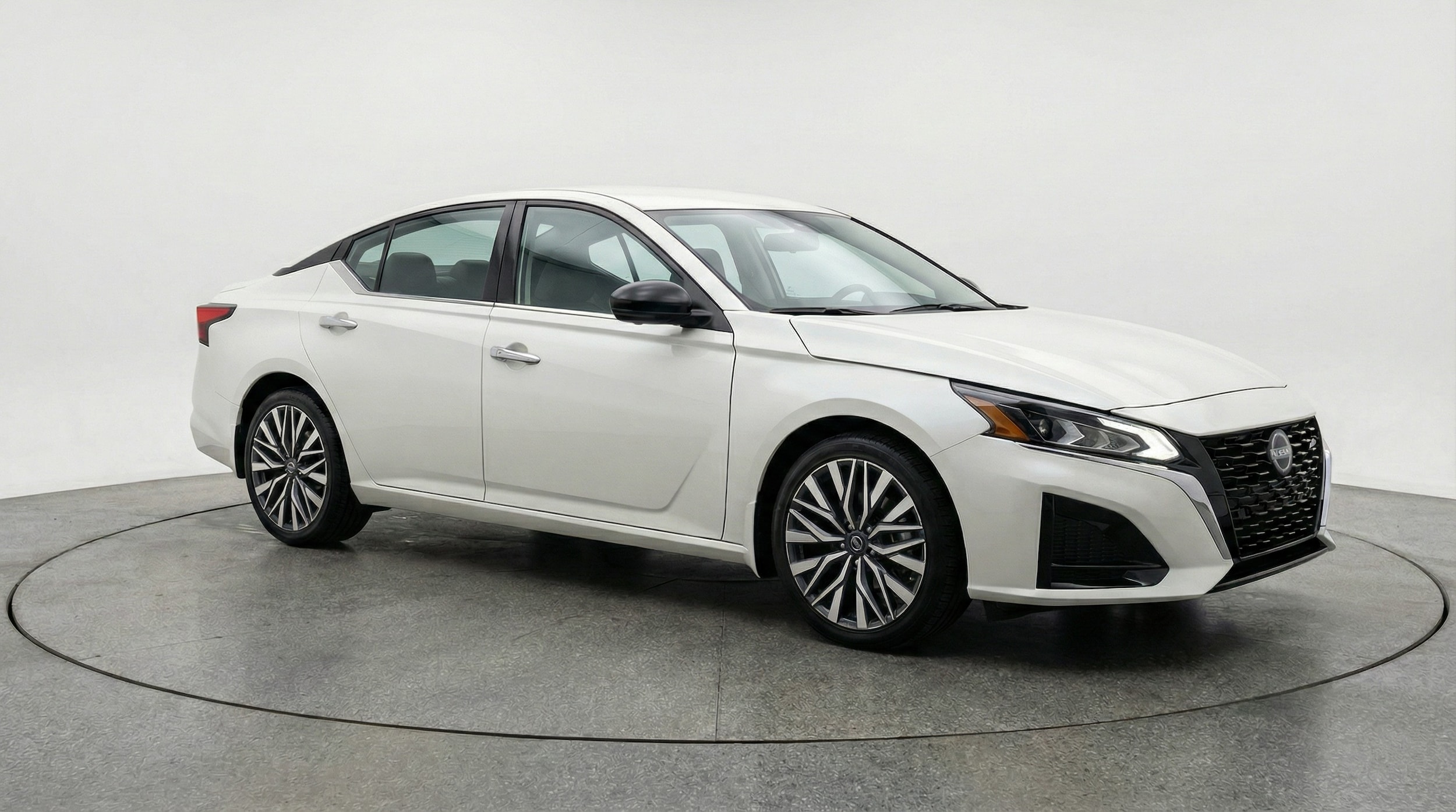 Thumbnail: 2025 Nissan Altima - 1