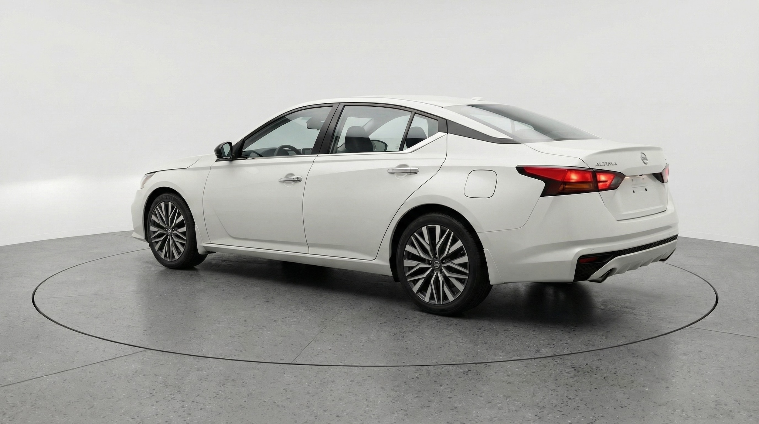 Thumbnail: 2025 Nissan Altima - 5