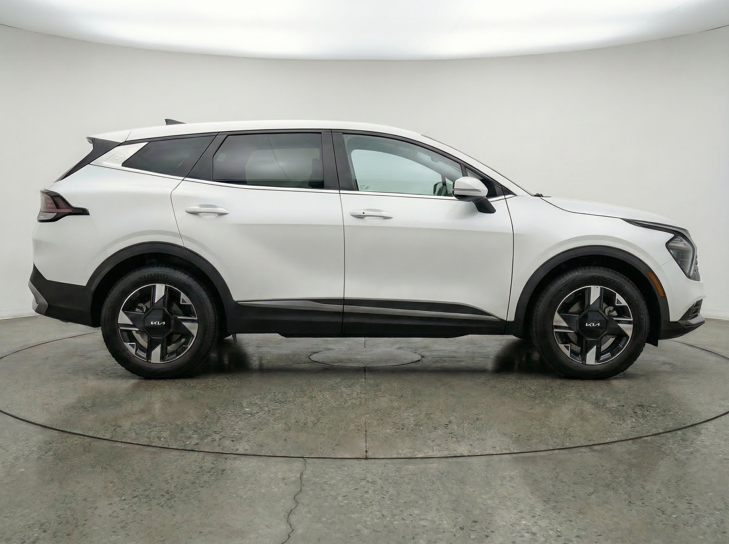 Thumbnail: 2026 Kia Sportage - 10