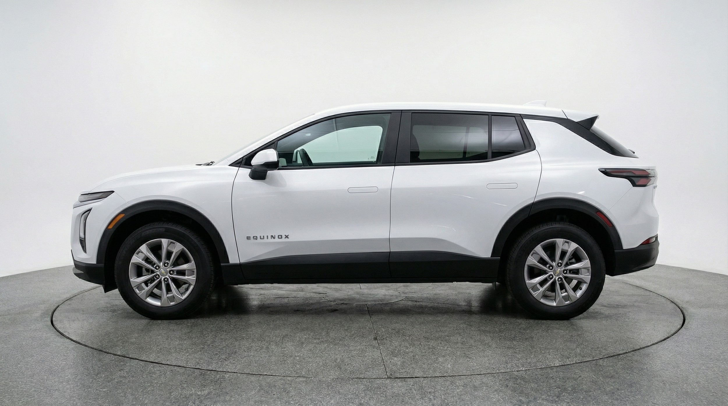 Thumbnail: 2025 Chevrolet Equinox - 4