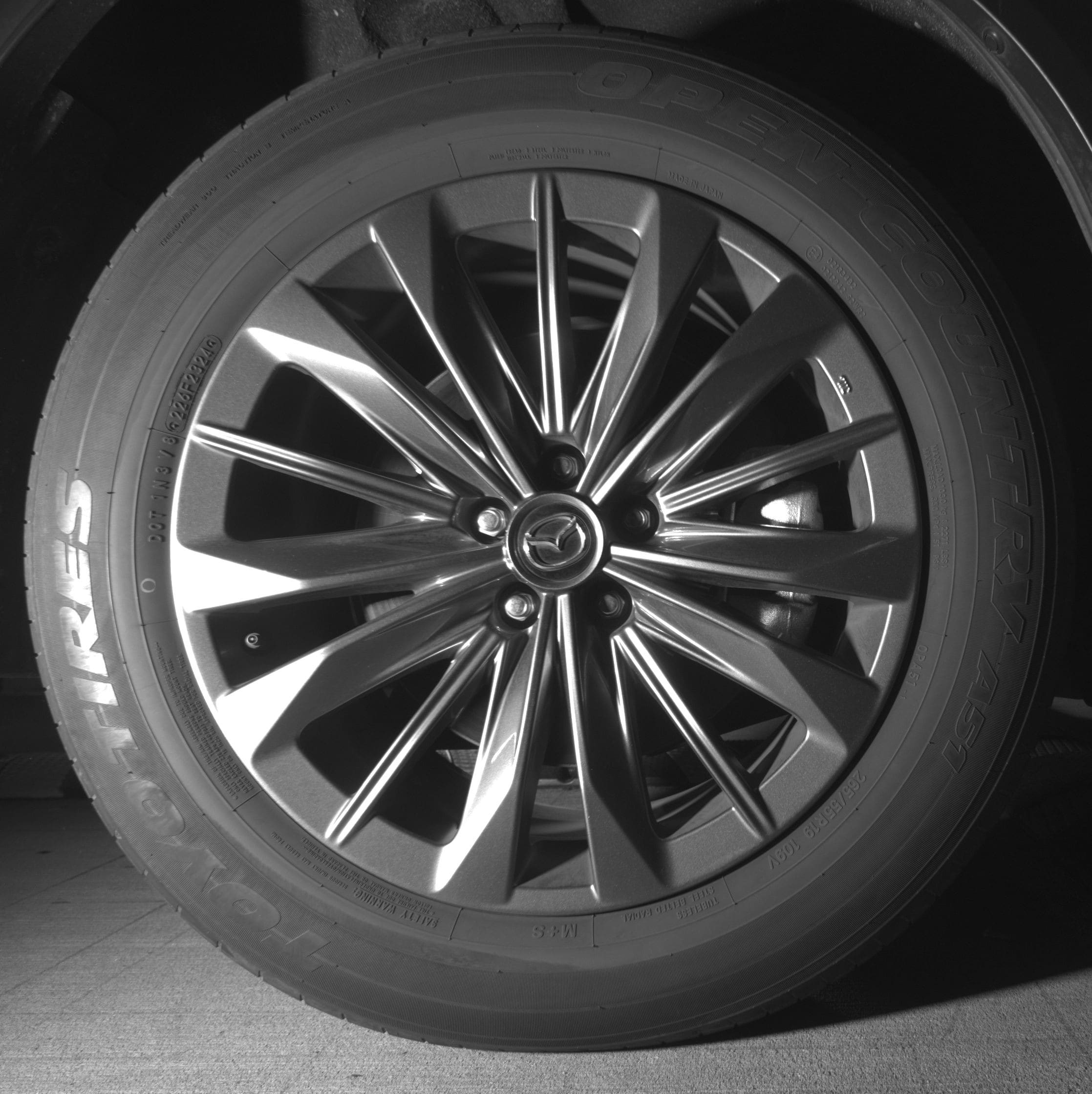 Thumbnail: 2025 Mazda CX-70 - 12