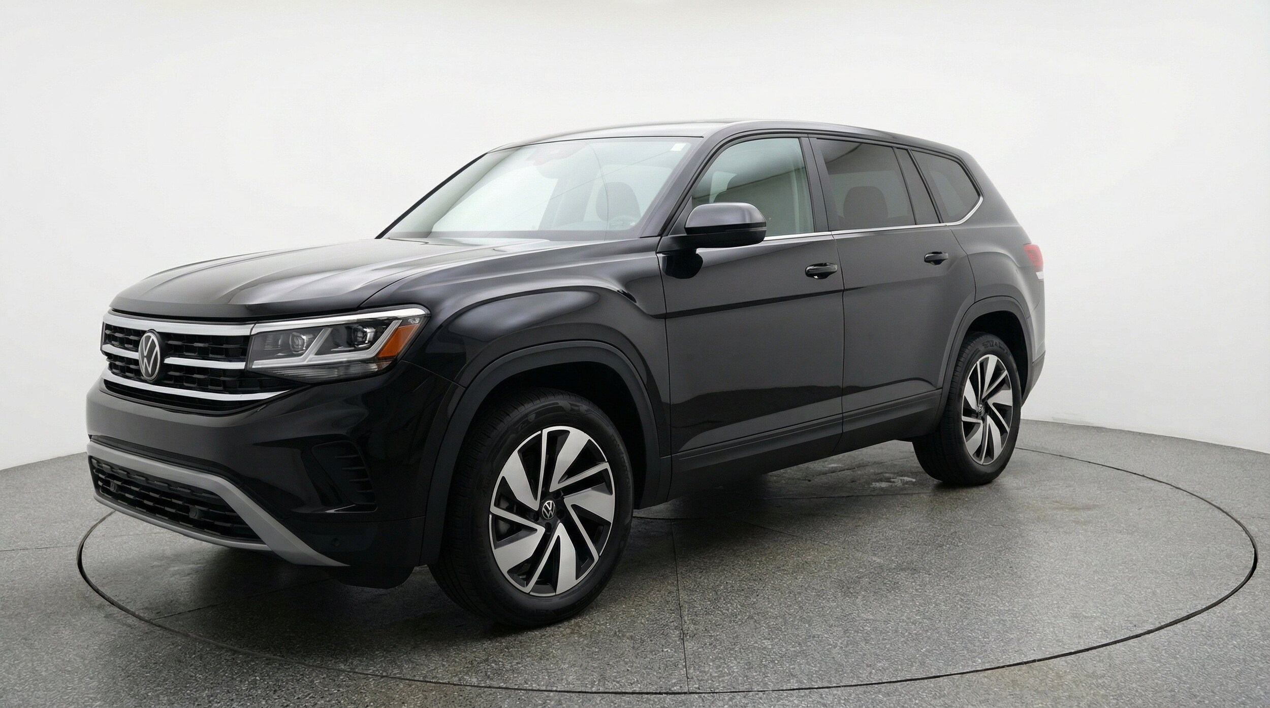 Thumbnail: 2026 Volkswagen Atlas - 3