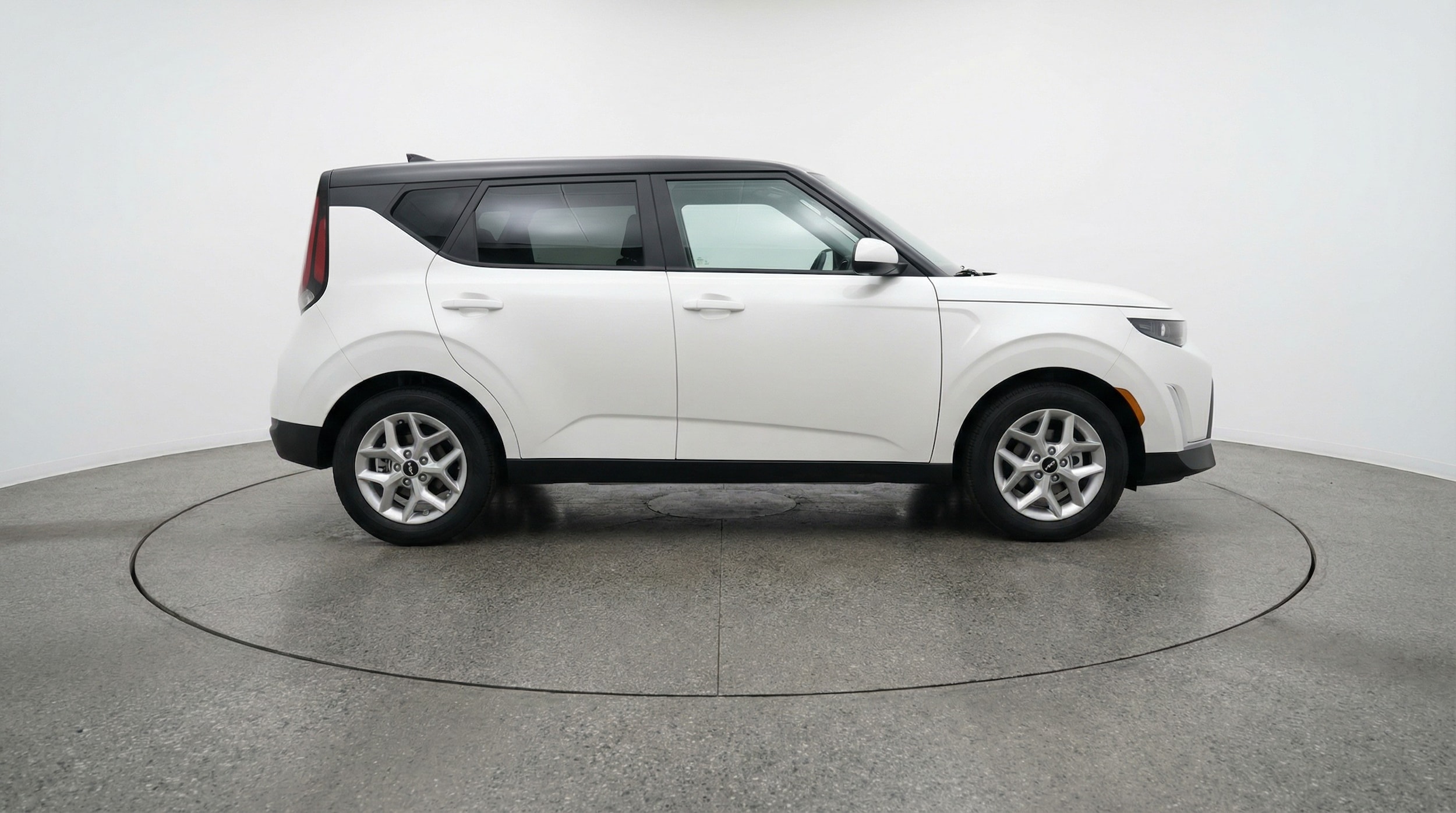 Thumbnail: 2025 Kia Soul - 8