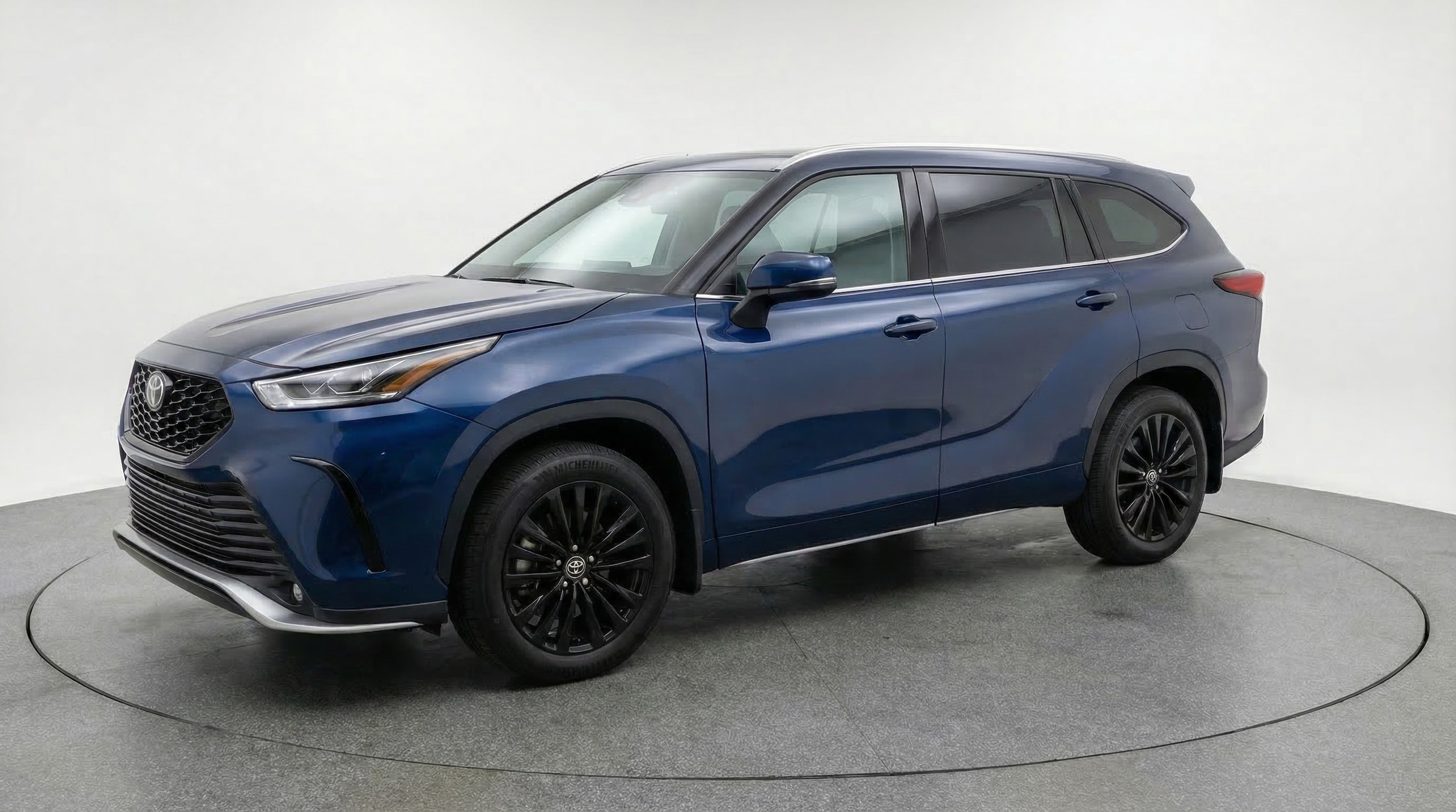 Thumbnail: 2025 Toyota Highlander - 3