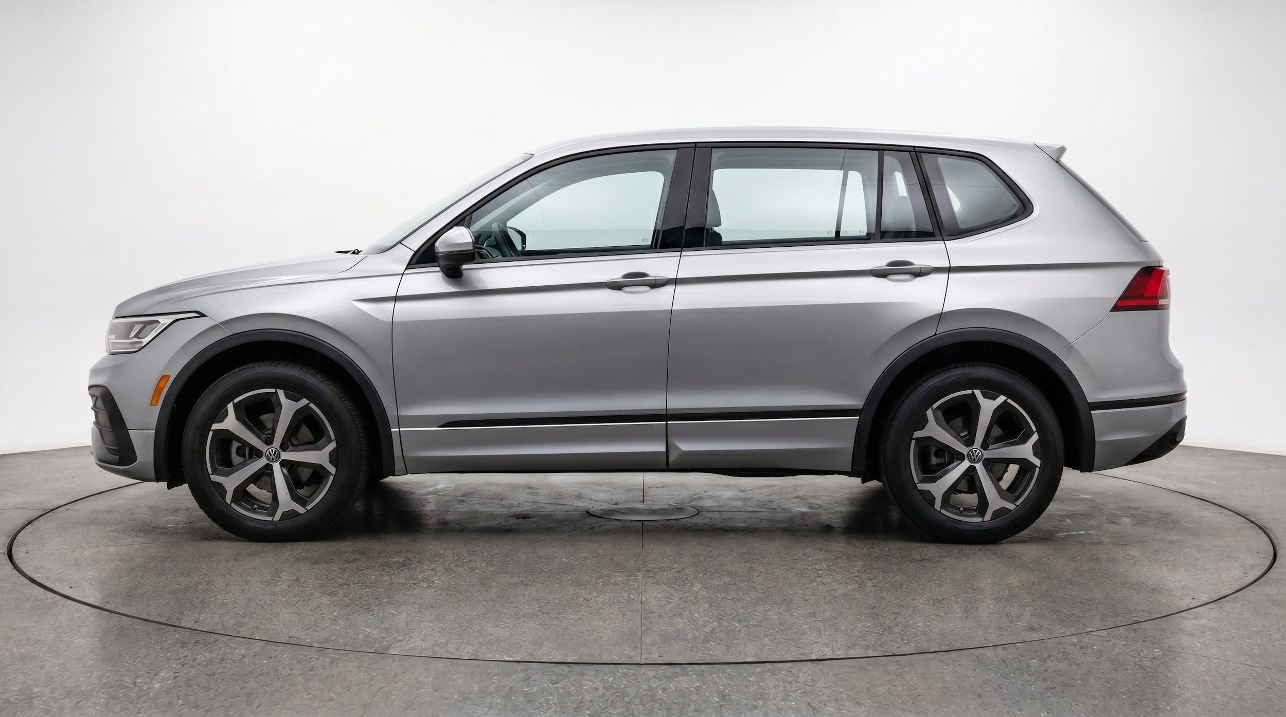 Thumbnail: 2026 Volkswagen Tiguan - 5
