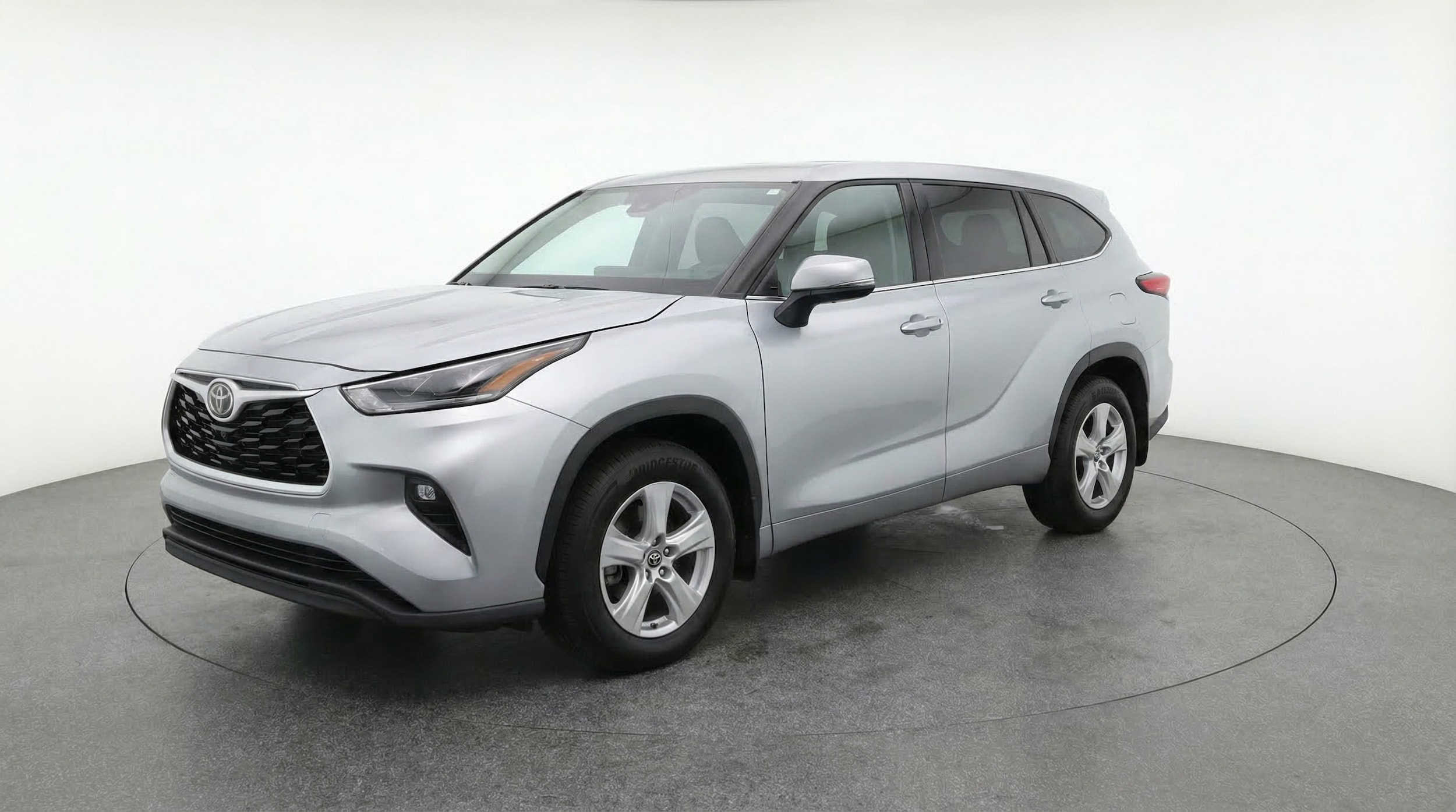 Thumbnail: 2025 Toyota Highlander - 3