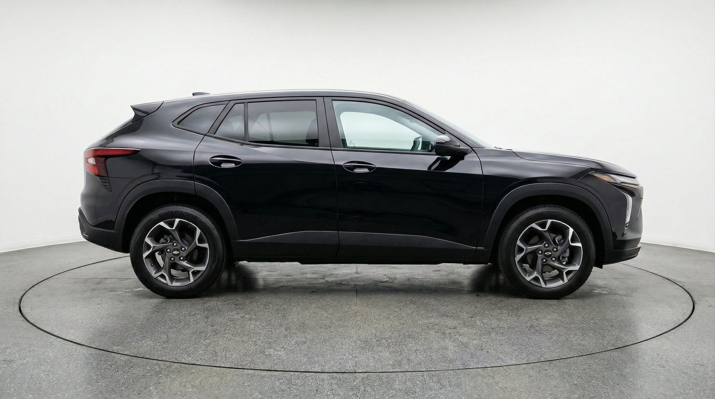 Thumbnail: 2025 Chevrolet Trax - 11