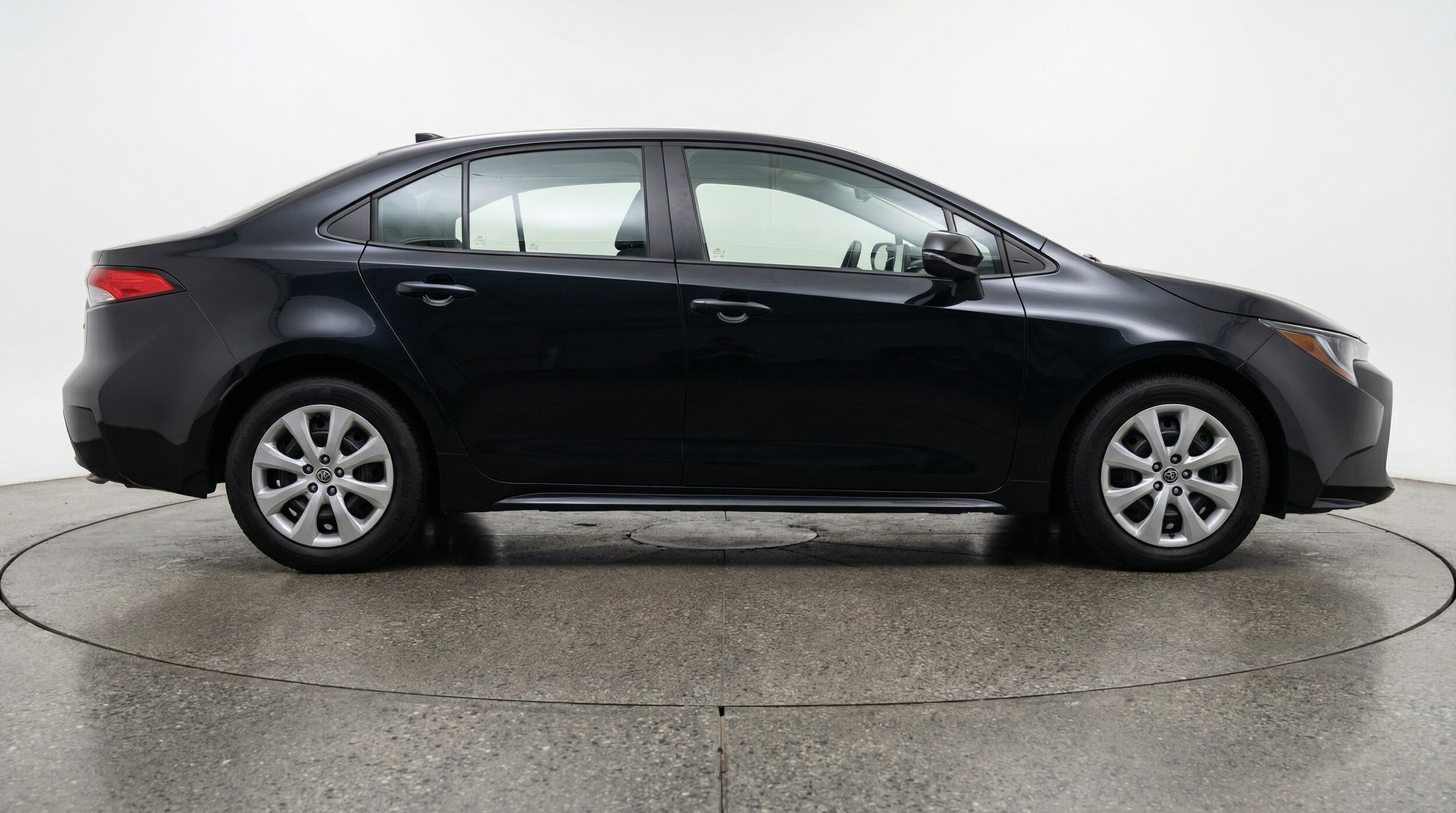 Thumbnail: 2025 Toyota Corolla - 8