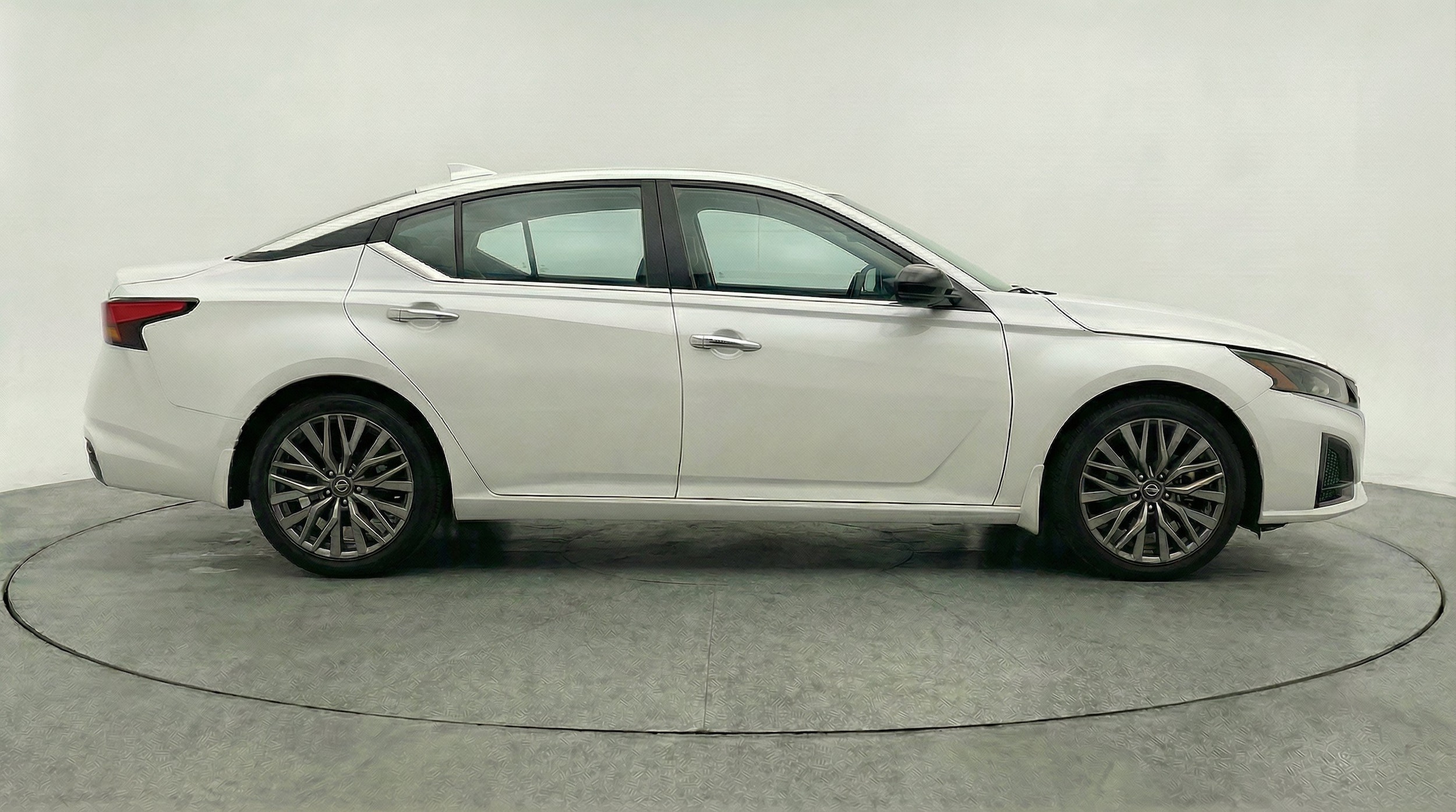 Thumbnail: 2025 Nissan Altima - 11