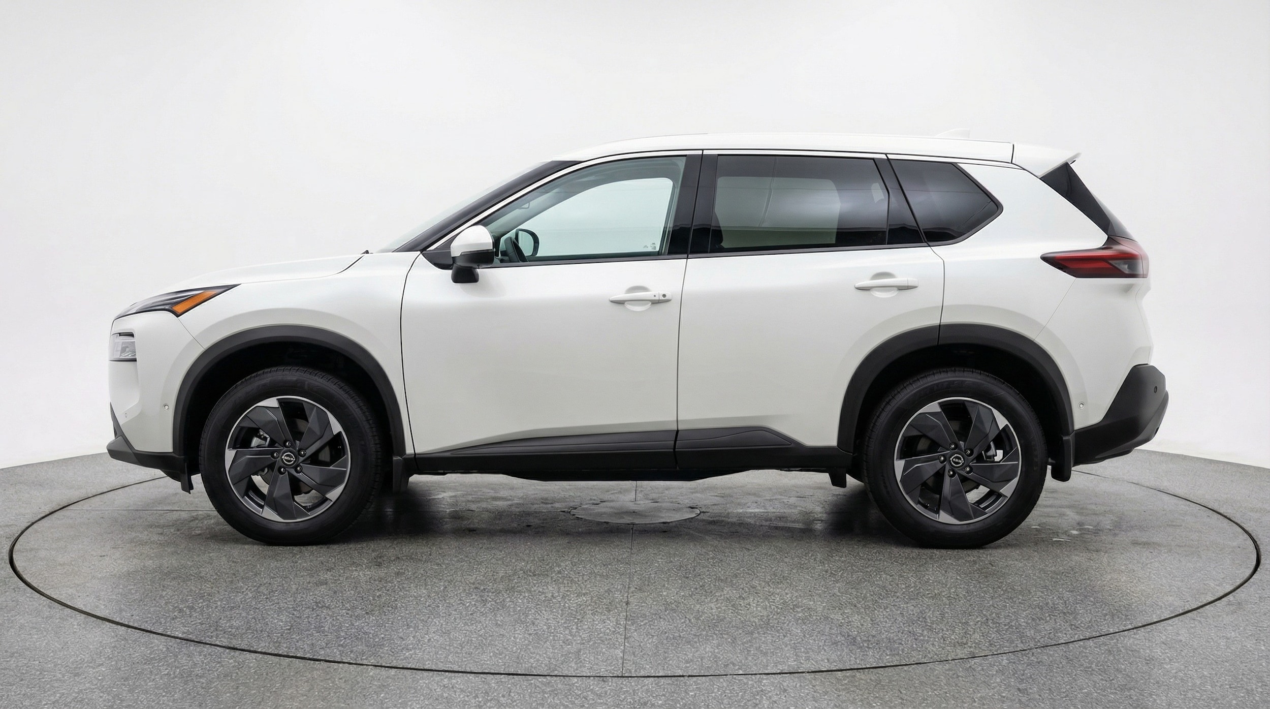 Thumbnail: 2025 Nissan Rogue - 4
