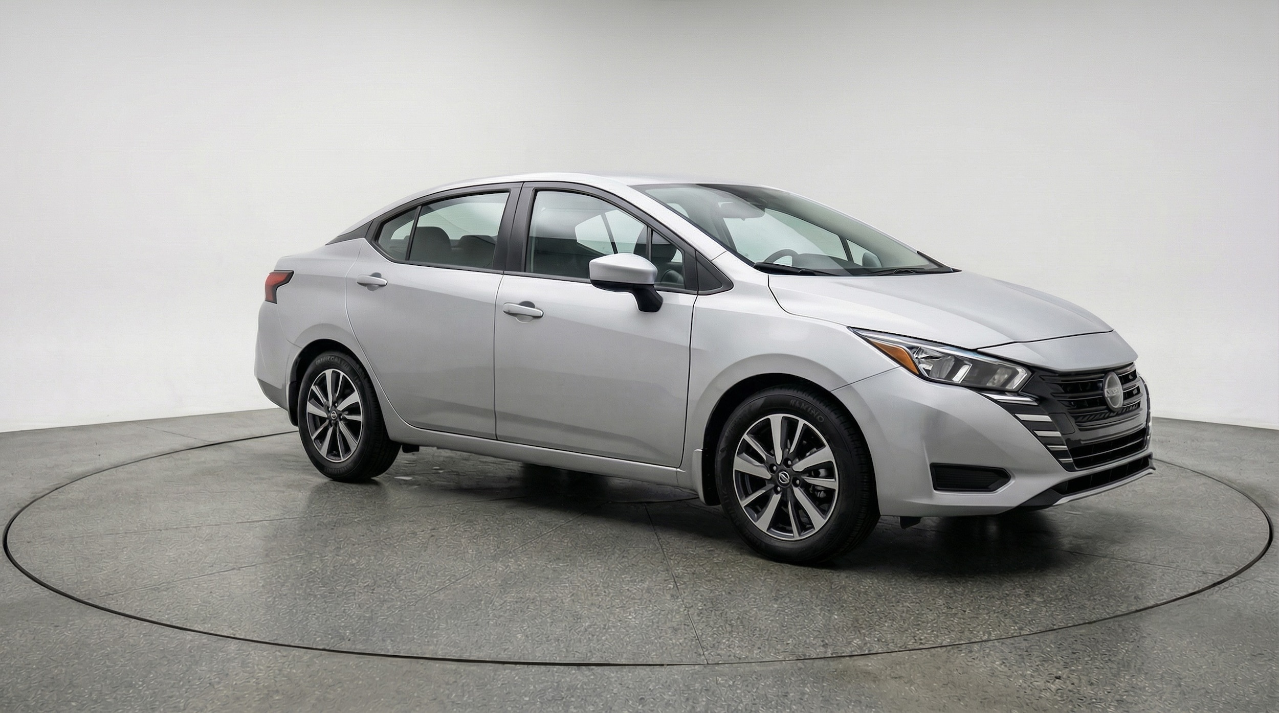 2025 Nissan Versa Sedan SV