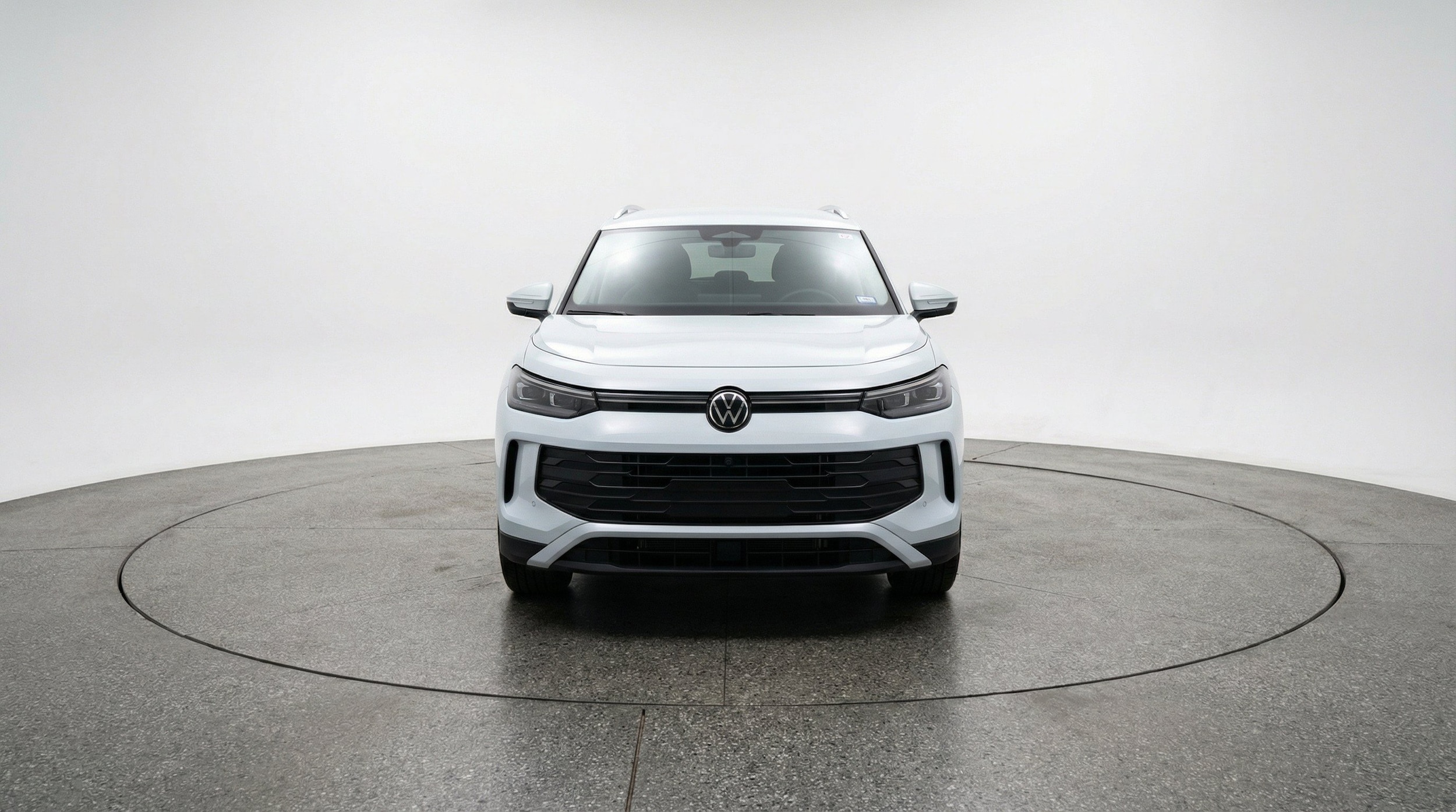 Thumbnail: 2026 Volkswagen Tiguan - 2