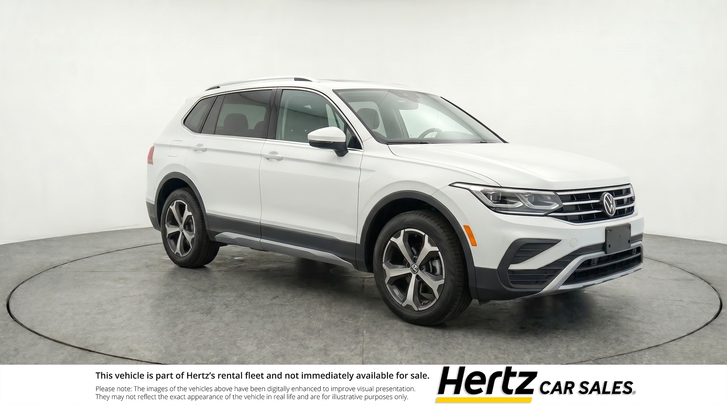 Thumbnail: 2026 Volkswagen Tiguan - 1