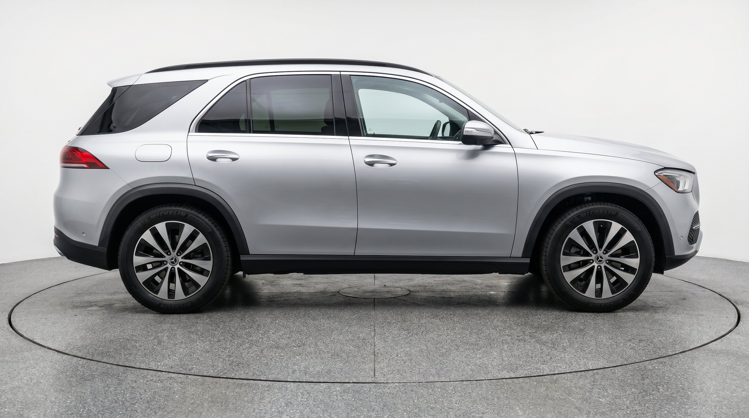 Thumbnail: 2026 Mercedes-Benz GLE - 10