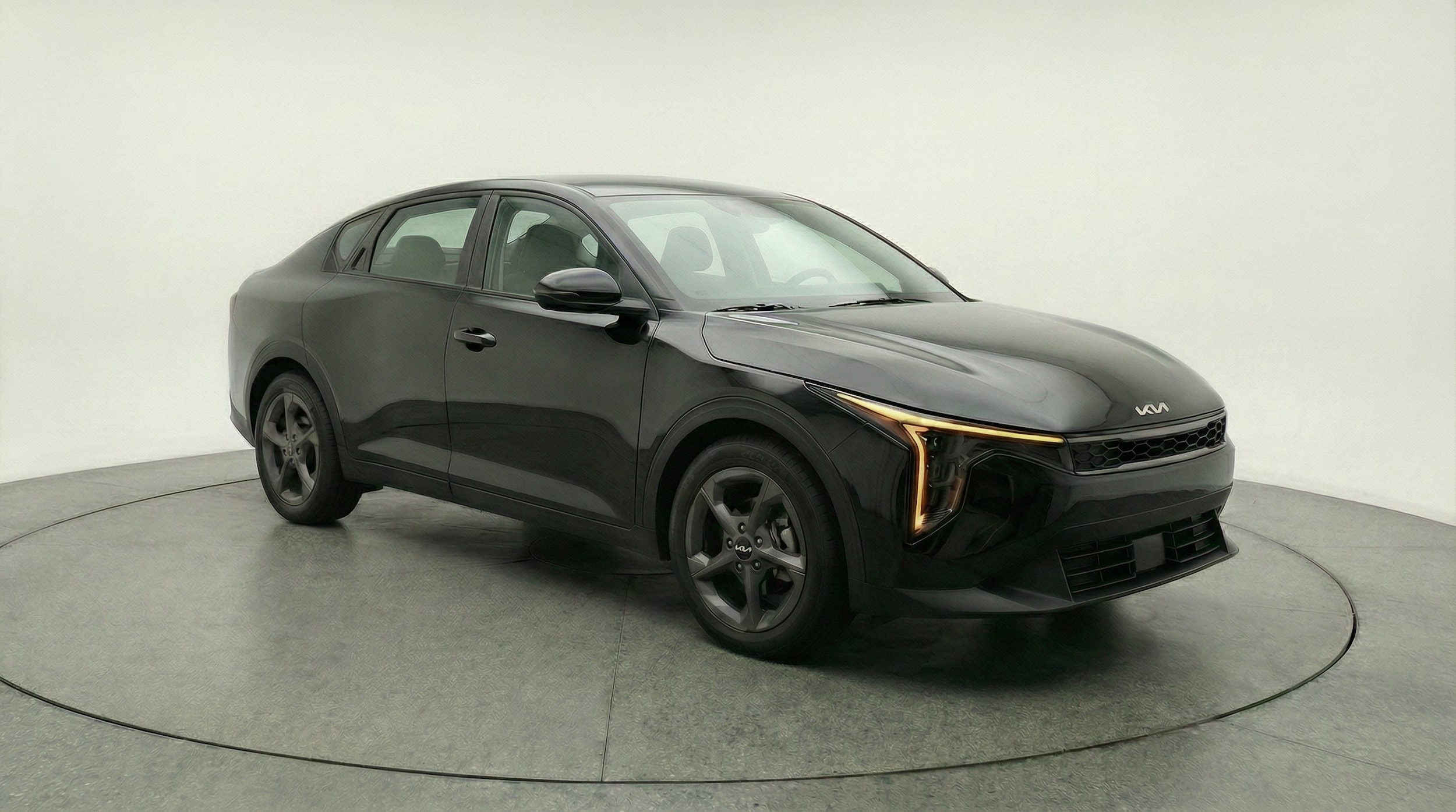 Thumbnail: 2025 Kia K4 - 1