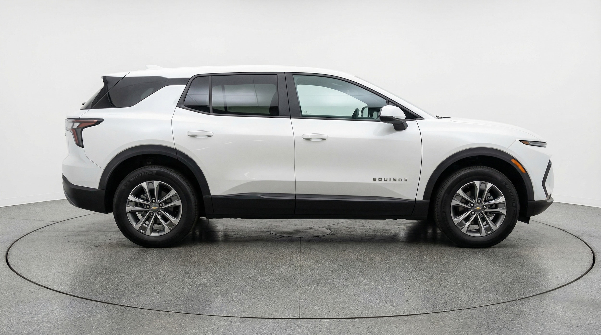 Thumbnail: 2025 Chevrolet Equinox - 8