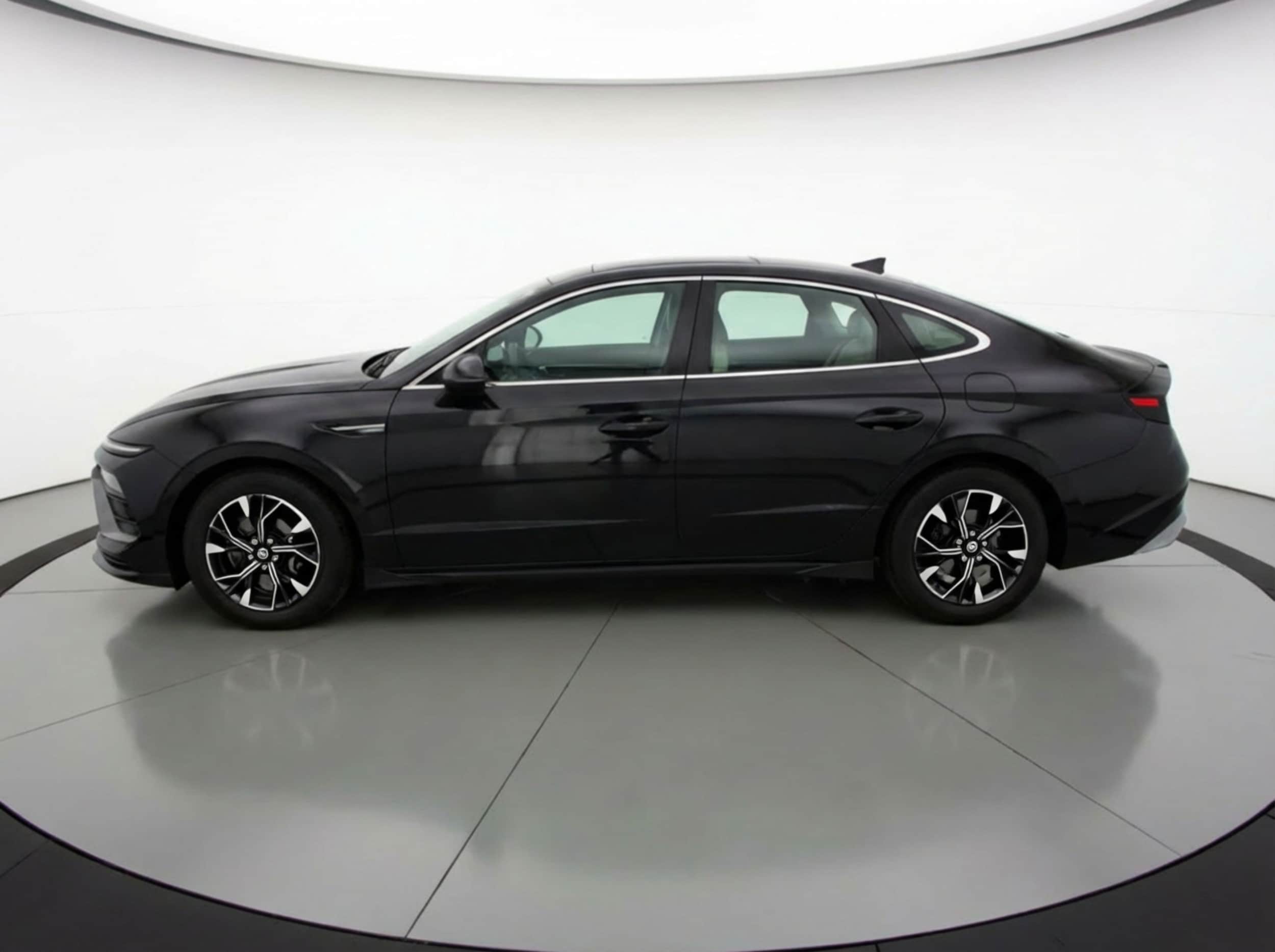 Thumbnail: 2025 Hyundai Sonata - 4