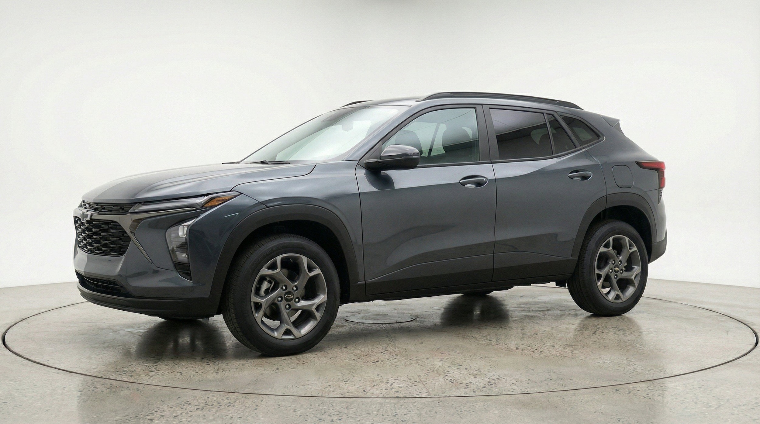 Thumbnail: 2025 Chevrolet Trax - 3