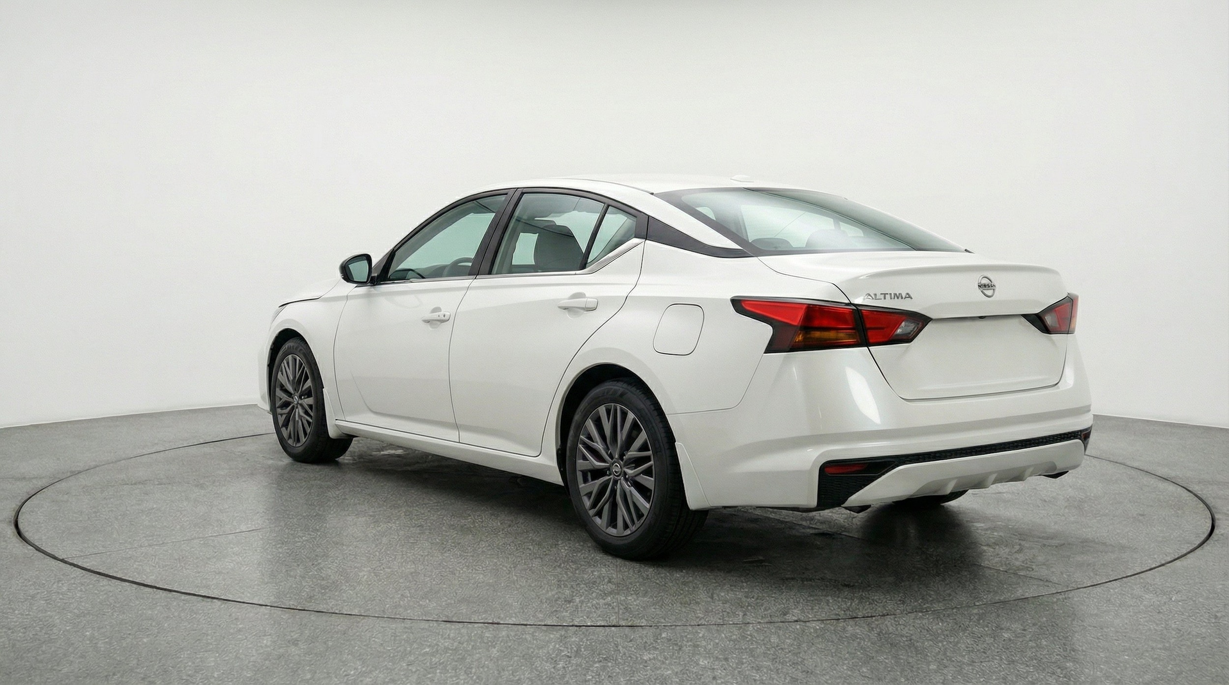 Thumbnail: 2025 Nissan Altima - 6