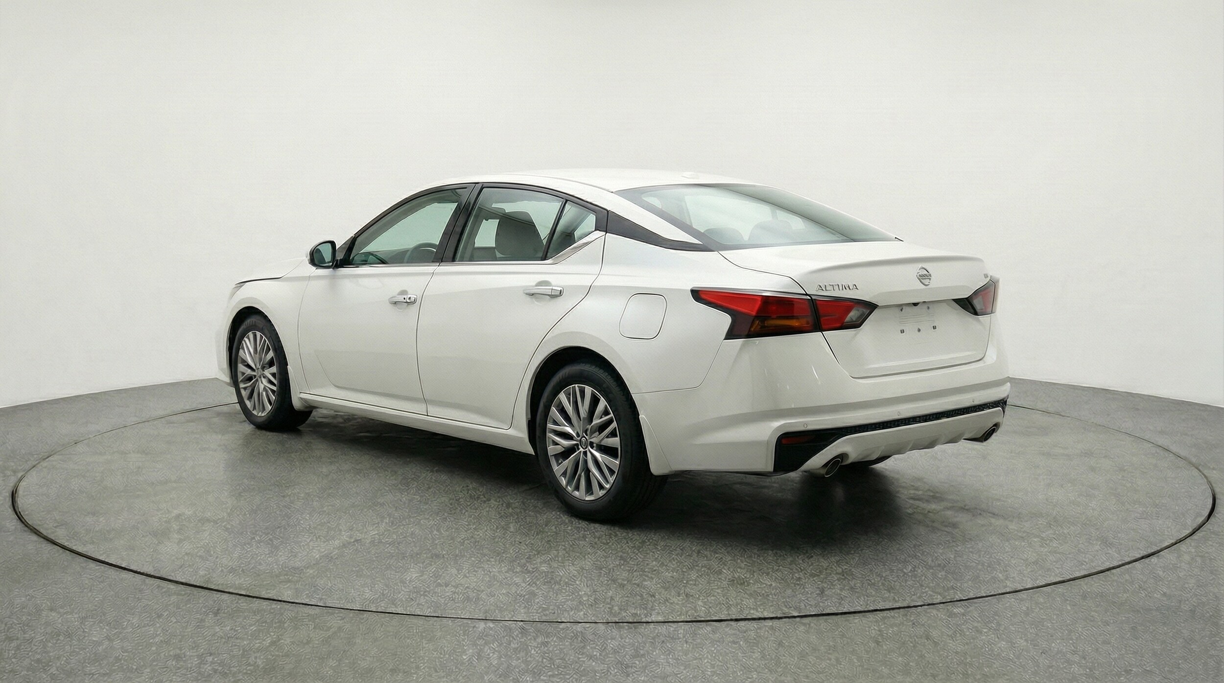 Thumbnail: 2025 Nissan Altima - 5