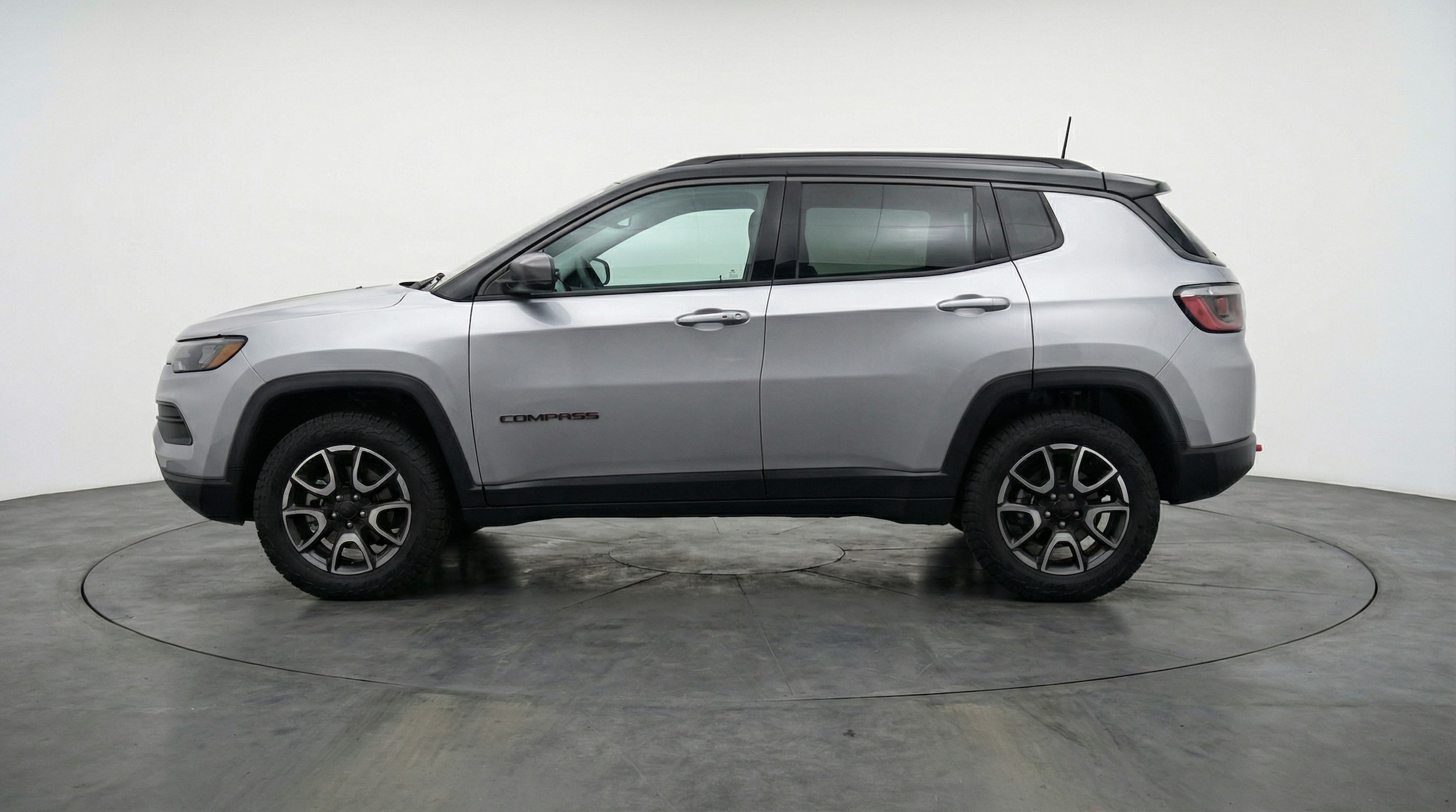 Thumbnail: 2025 Jeep Compass - 4