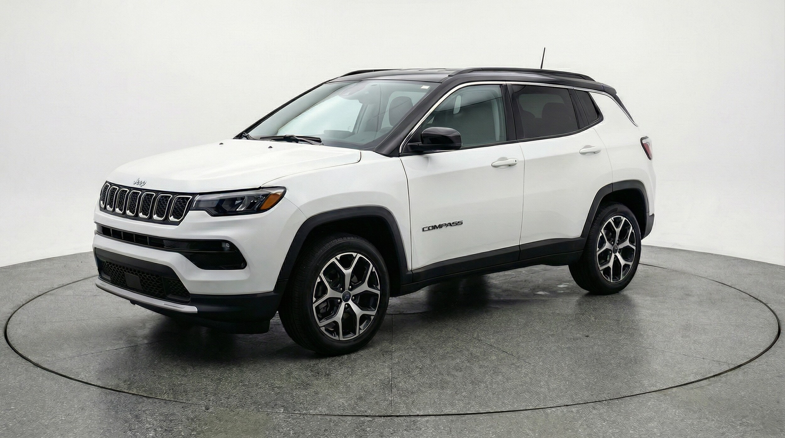 Thumbnail: 2025 Jeep Compass - 3