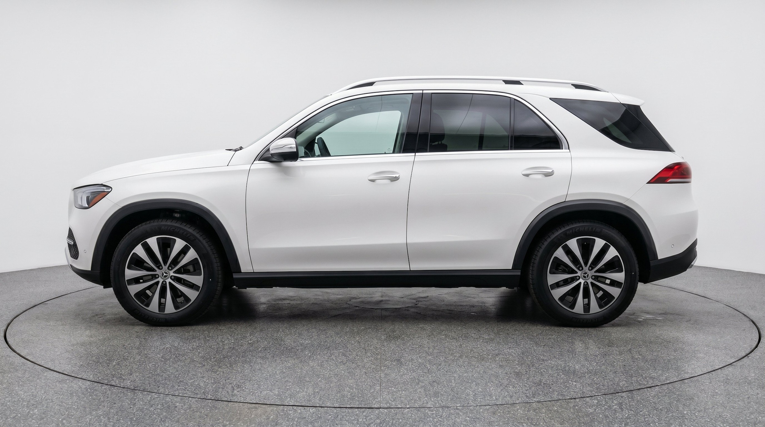 Thumbnail: 2026 Mercedes-Benz GLE - 5
