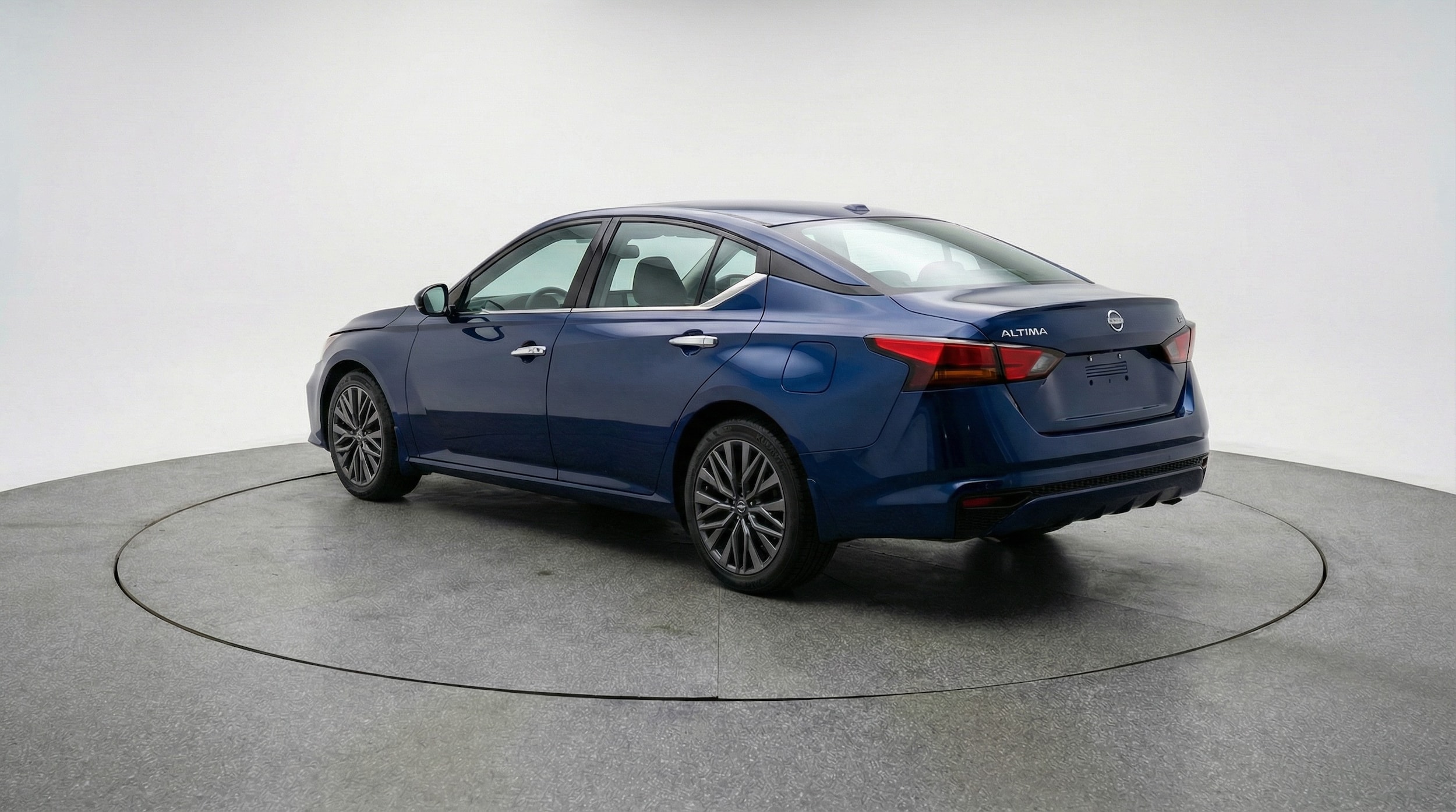 Thumbnail: 2025 Nissan Altima - 5